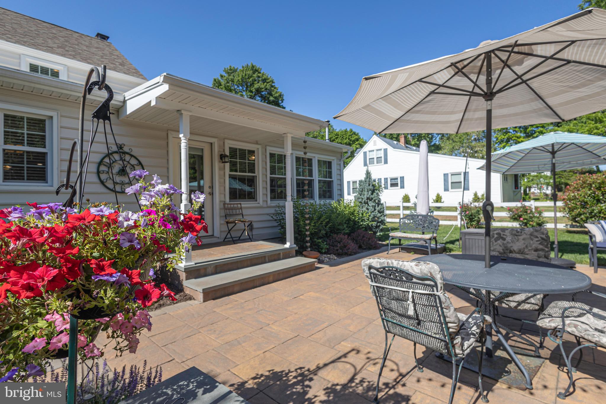 7 COLONIAL RIDGE DRIVE