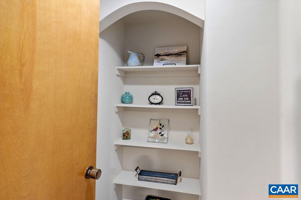 WINTERGREEN RESORT - Residential