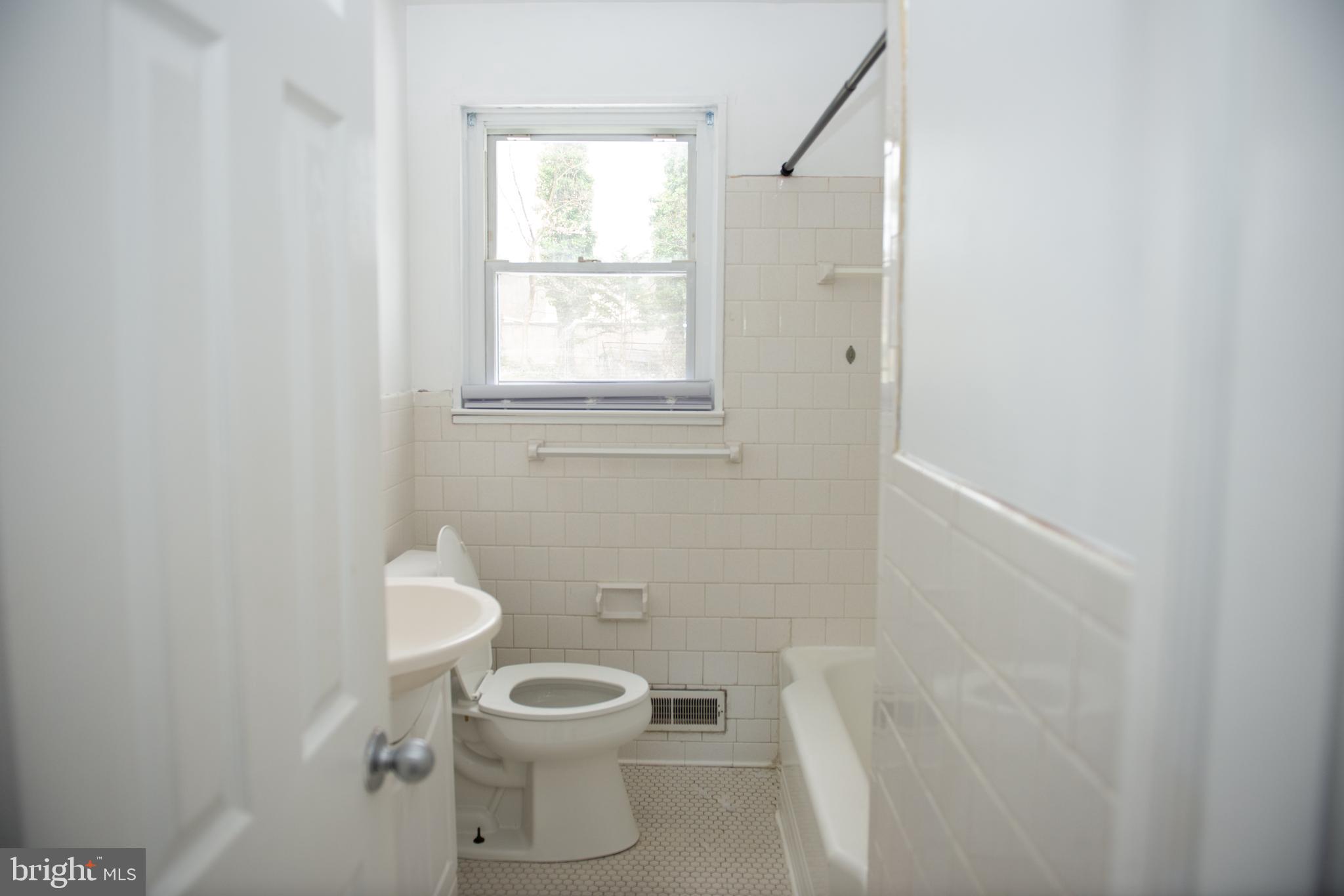 COCKEYSVILLE/HUNT VALLEY - Residential Lease