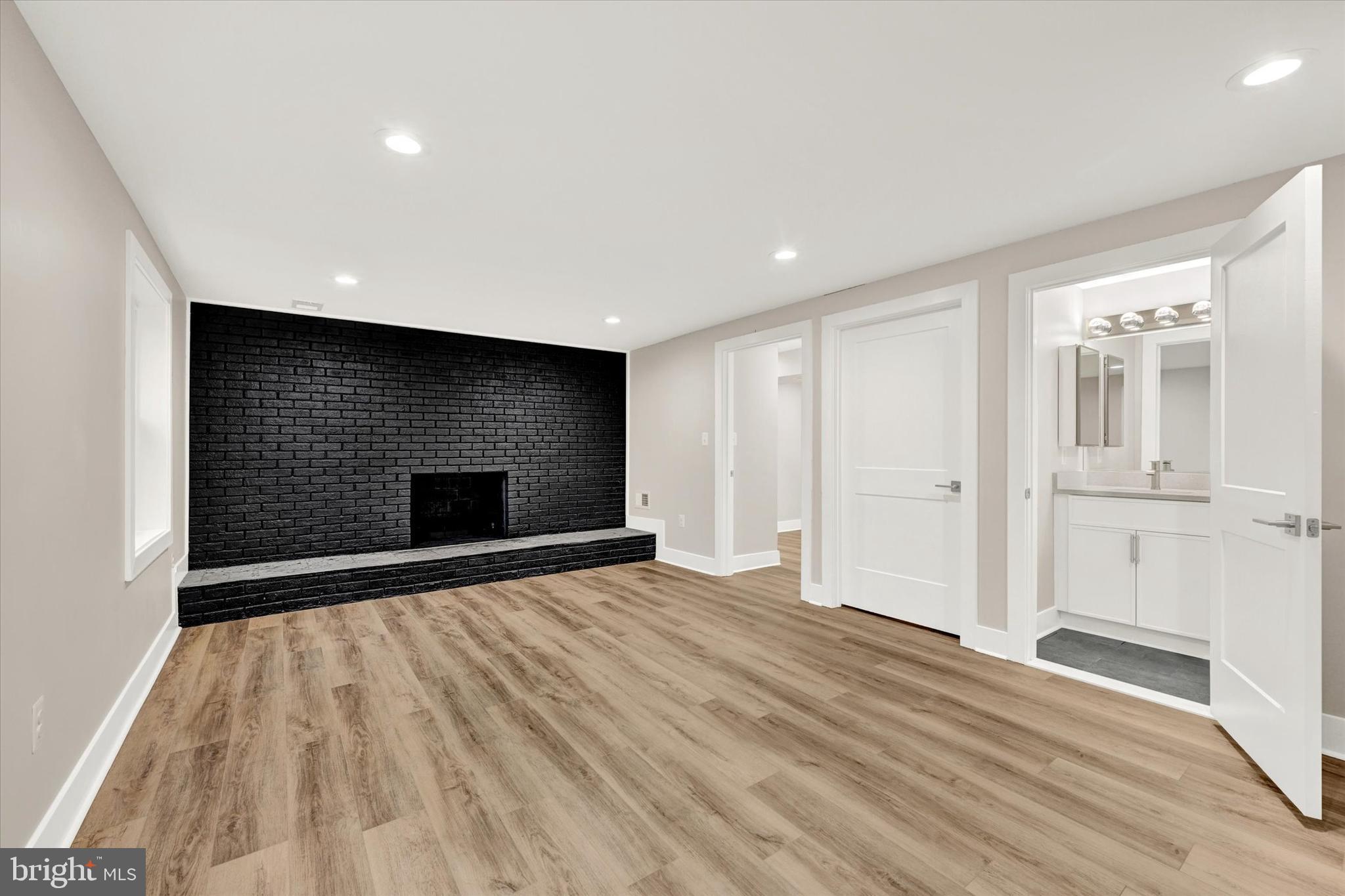 SHERMAN PARK - Residential