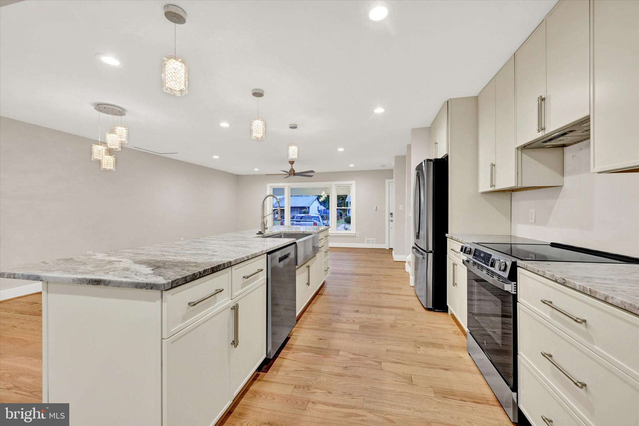 SHERMAN PARK - Residential