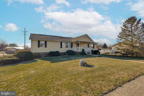 Tiny photo for 408 Carolle St, GREENCASTLE, PA 17225 (MLS # PAFL2032120)