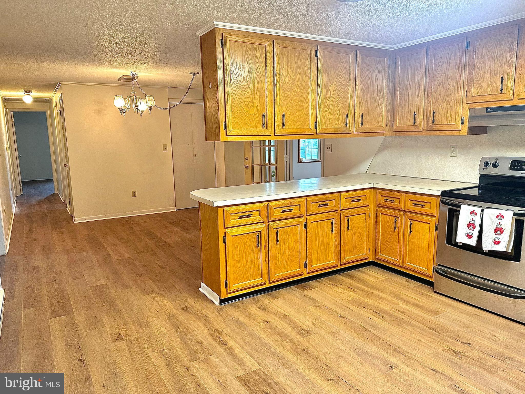 TOWN AND COUNTRY - Residential