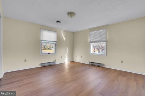 Tiny photo for 408 Carolle St, GREENCASTLE, PA 17225 (MLS # PAFL2032120)