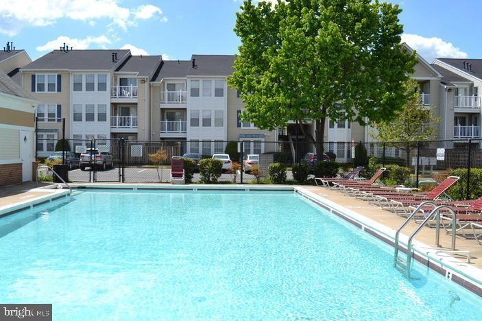 GABLES AT GUNSTON - Residential Lease