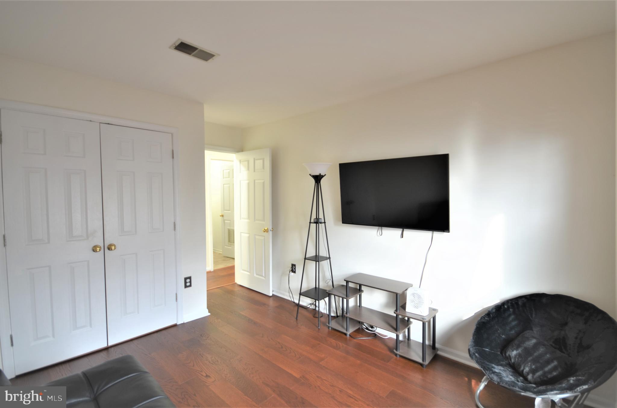 GABLES AT GUNSTON - Residential Lease