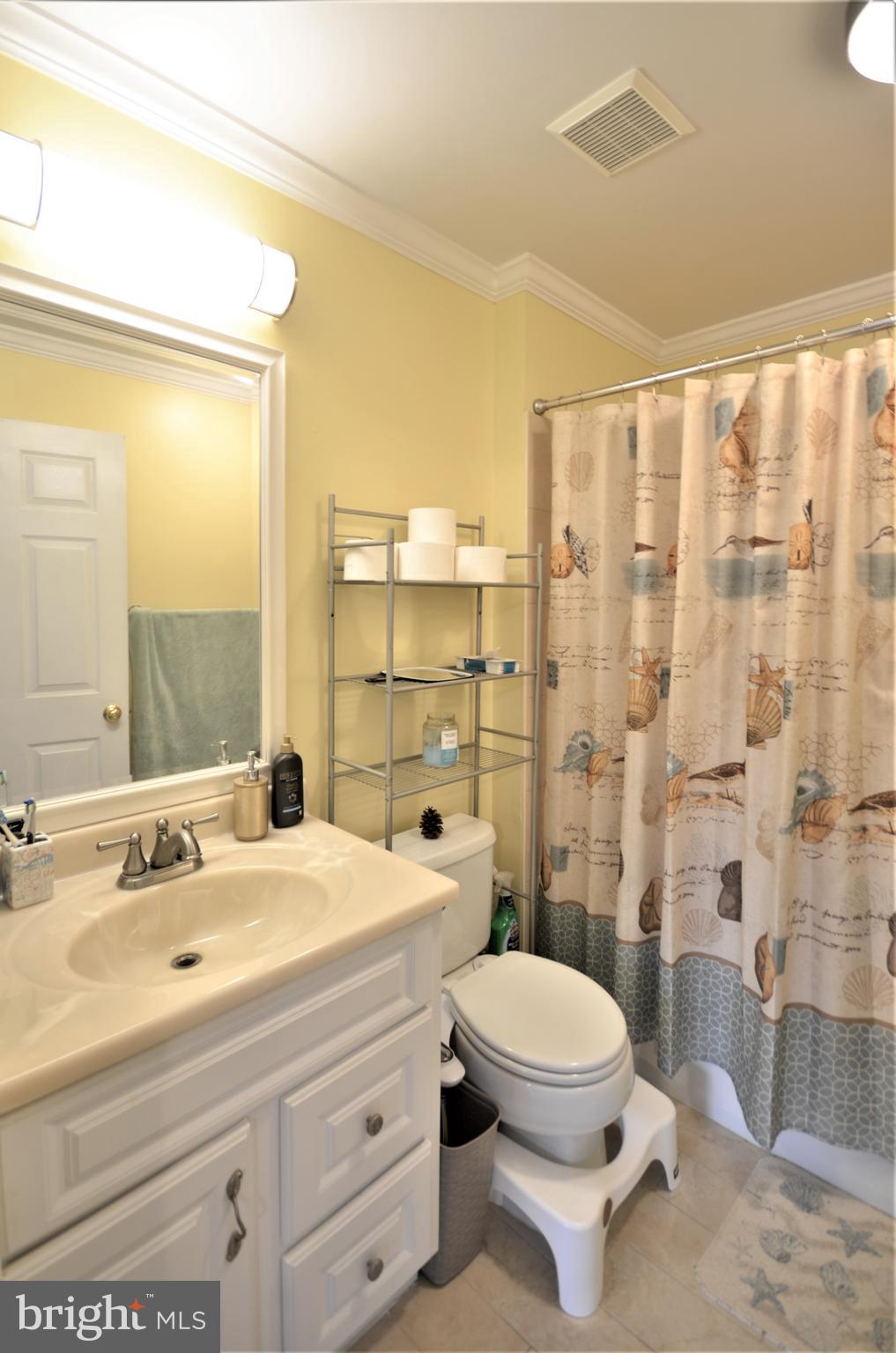 GABLES AT GUNSTON - Residential Lease