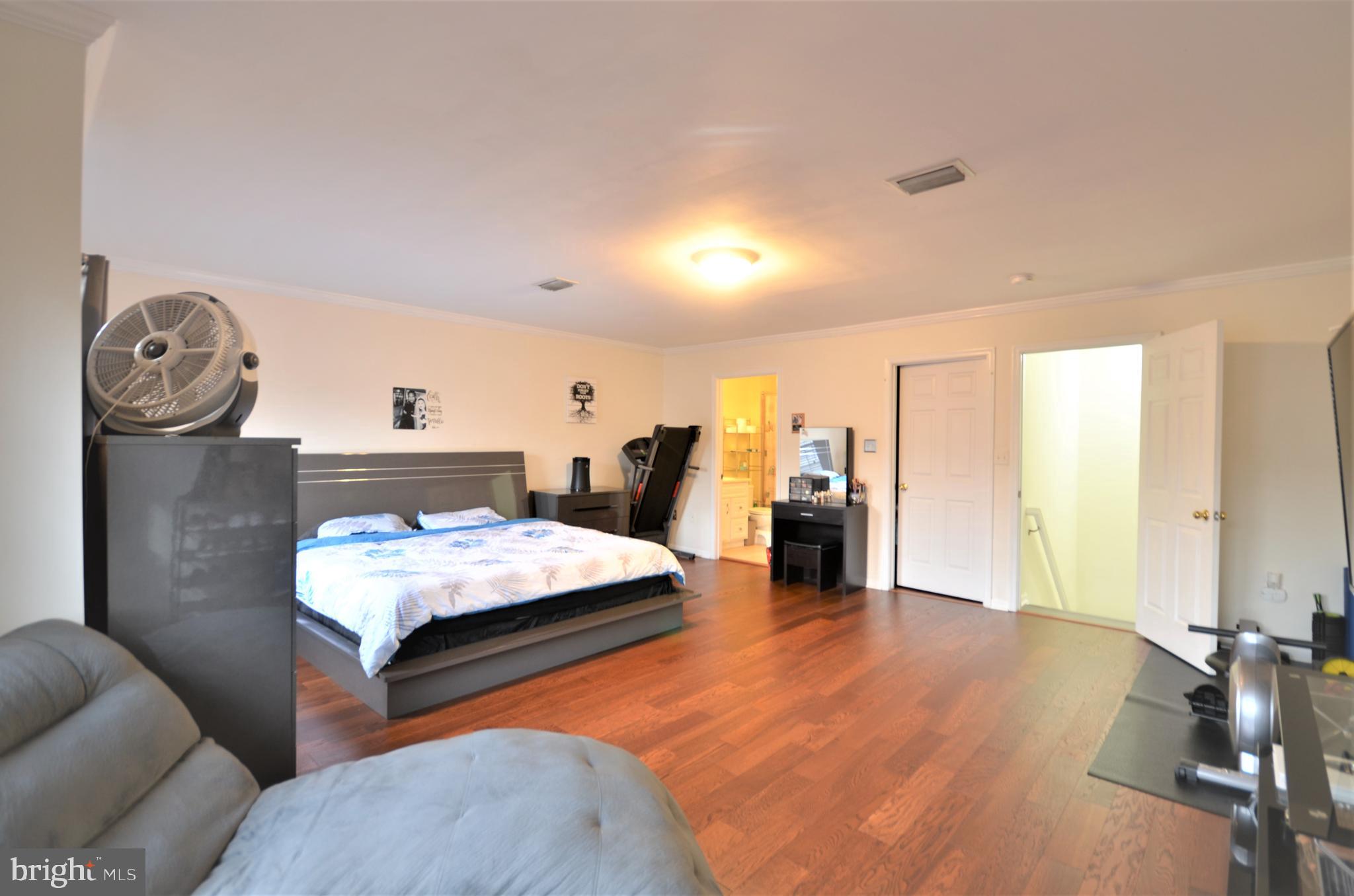 GABLES AT GUNSTON - Residential Lease