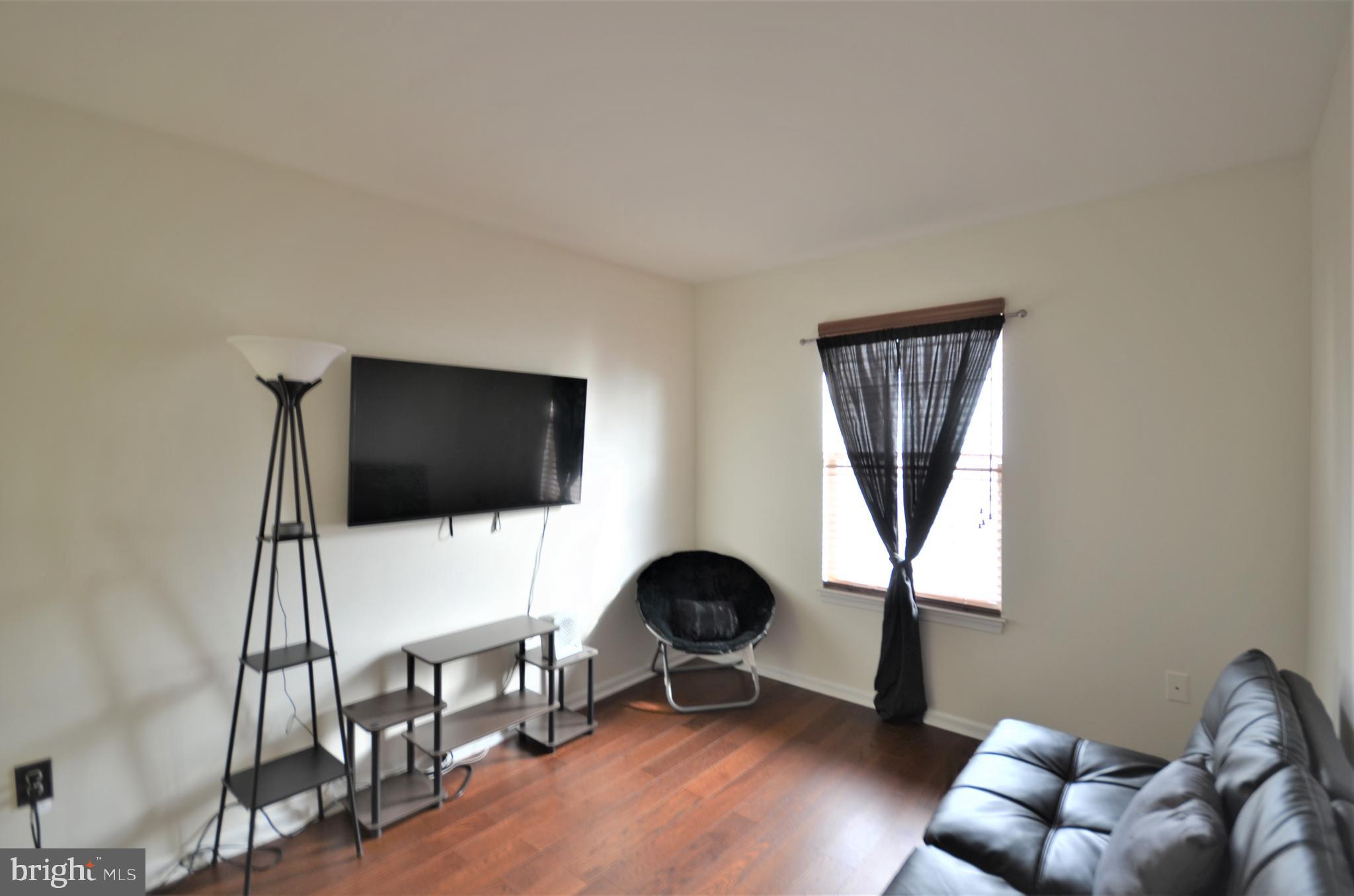 GABLES AT GUNSTON - Residential Lease