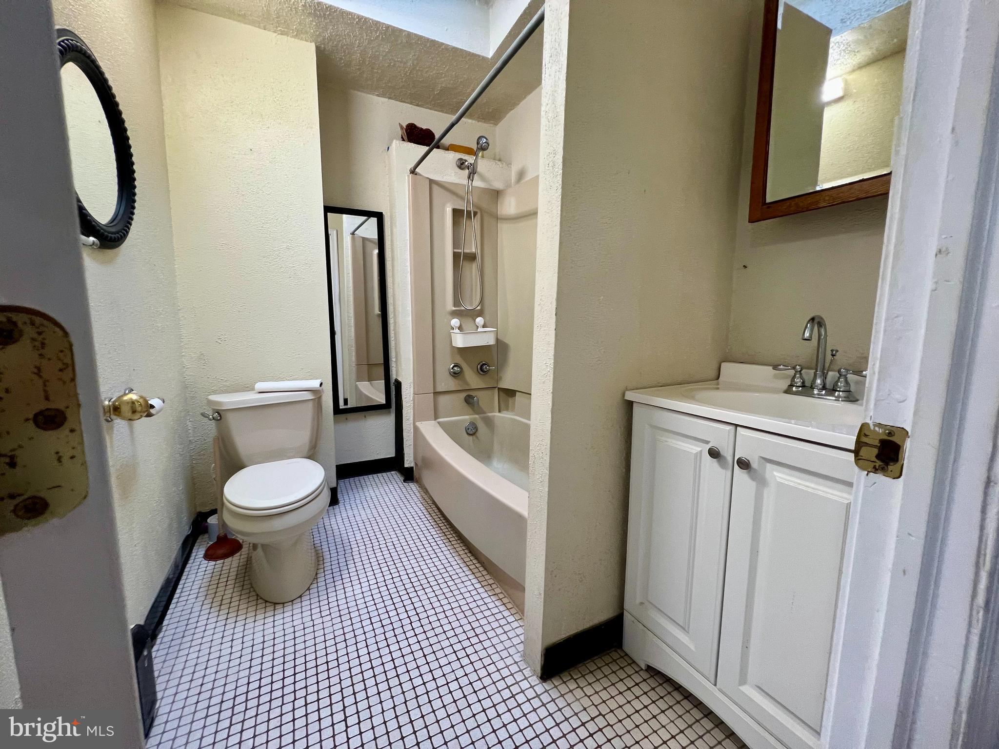 GRAYS FERRY - Residential