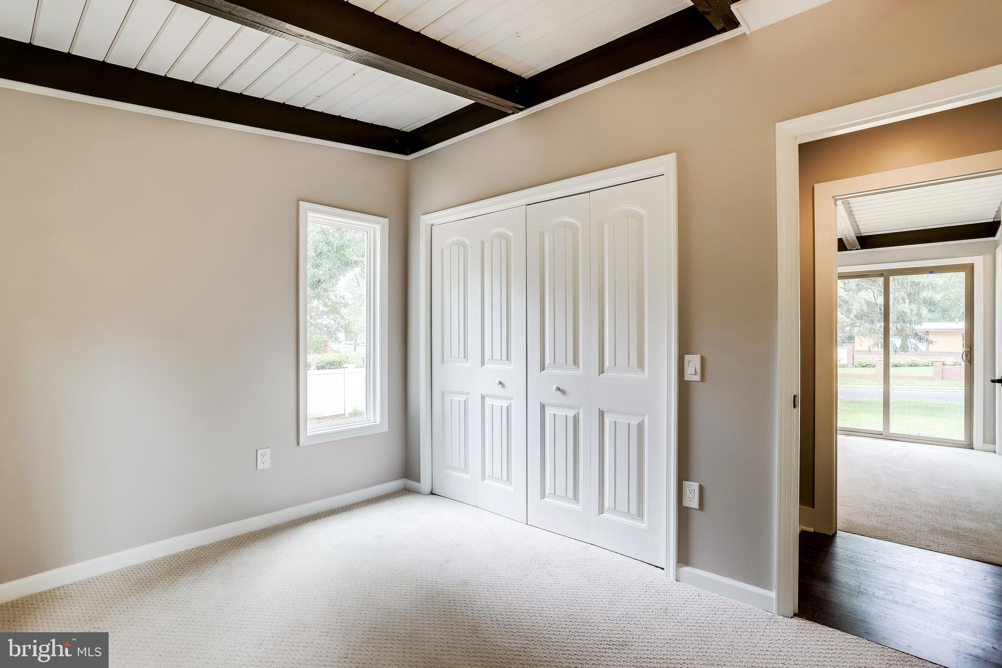 PINE SPRING - Residential