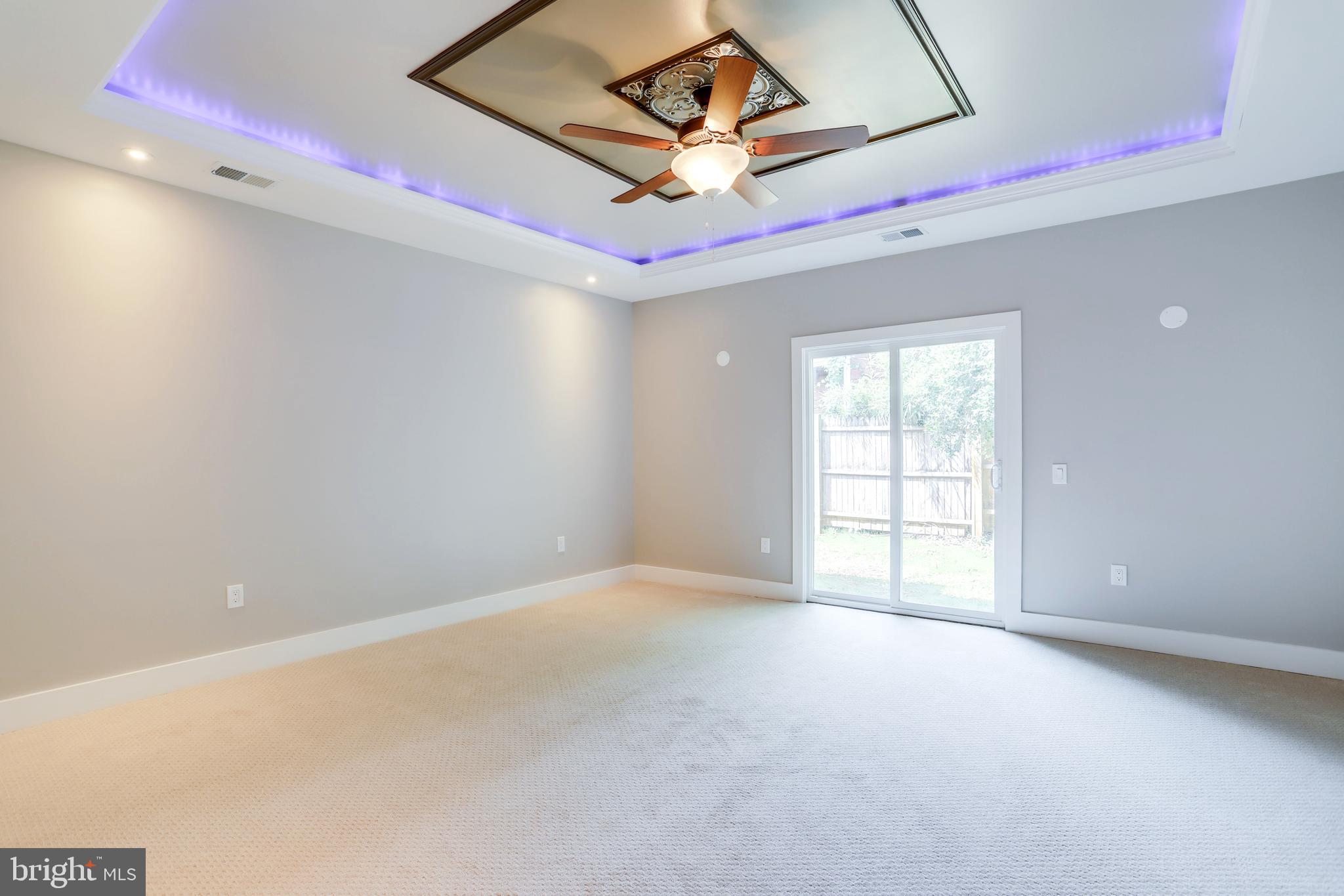 PINE SPRING - Residential