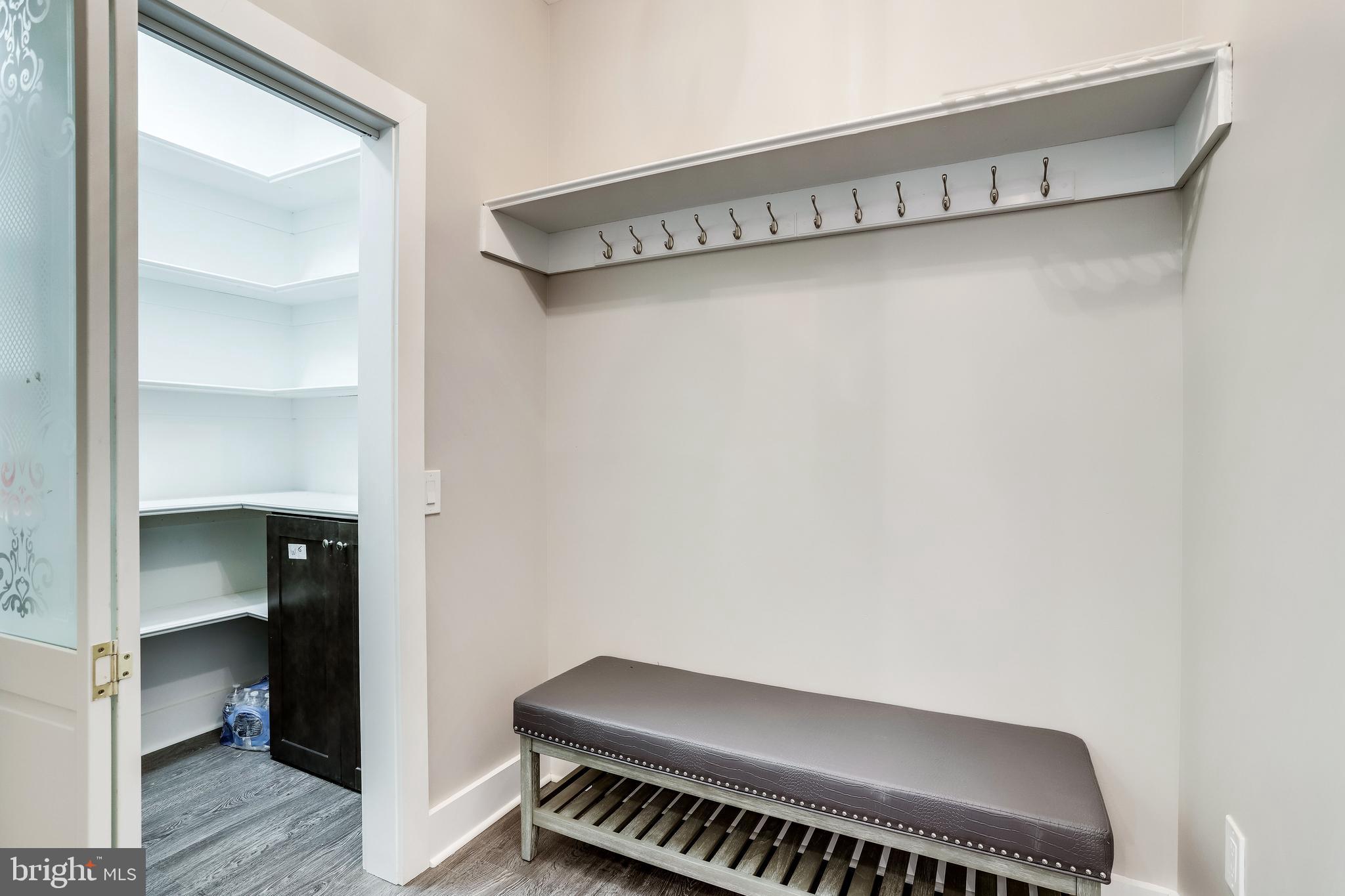 PINE SPRING - Residential