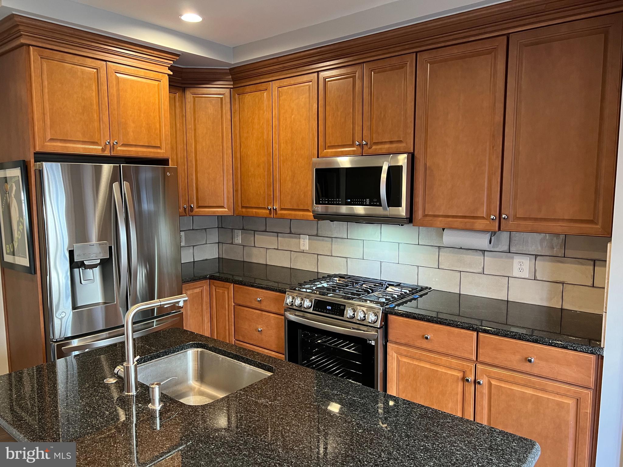 POTOMAC GREENS - Residential Lease