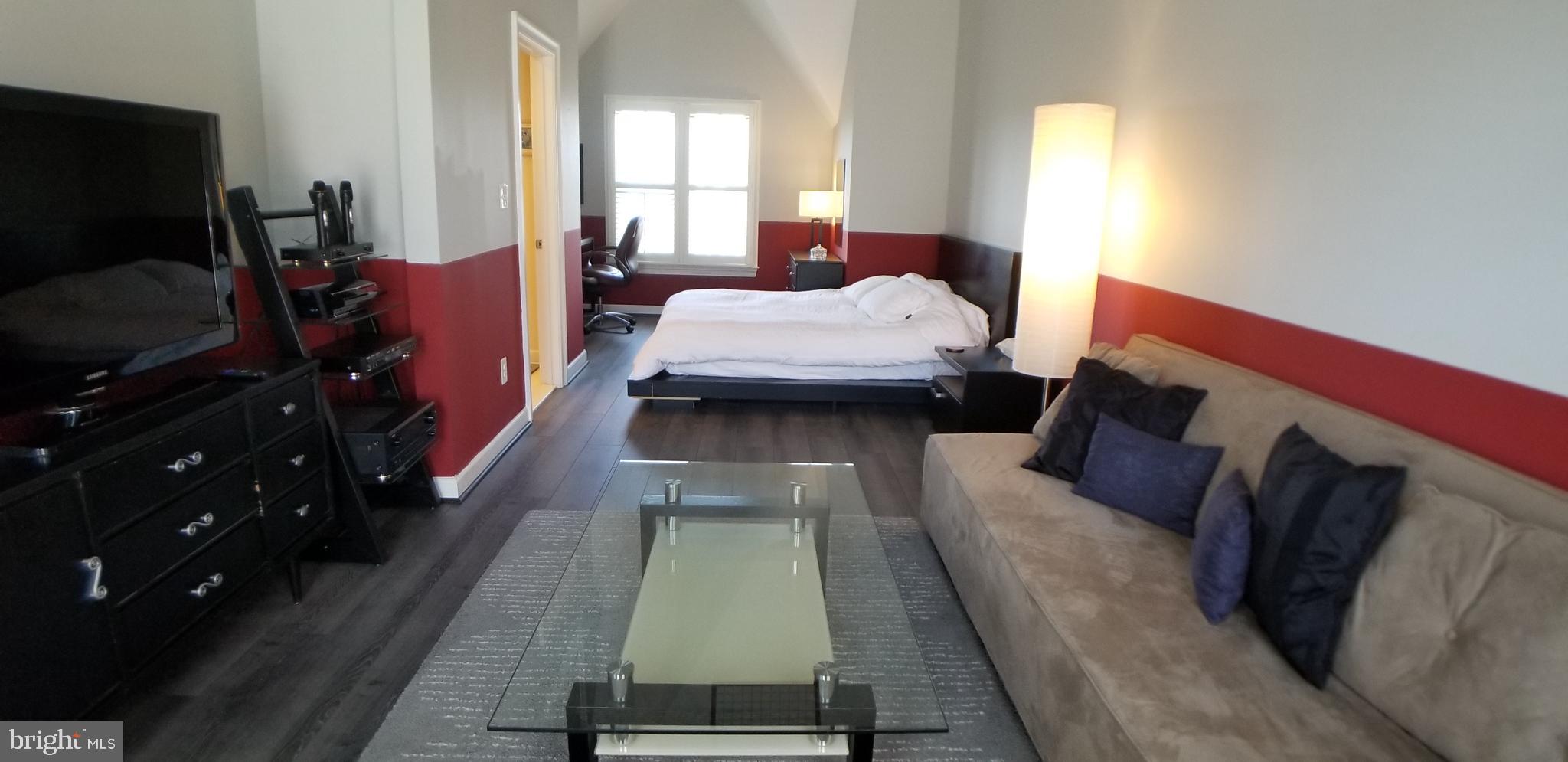 POTOMAC GREENS - Residential Lease