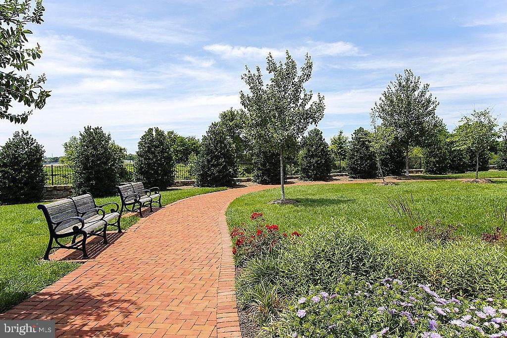 POTOMAC GREENS - Residential Lease