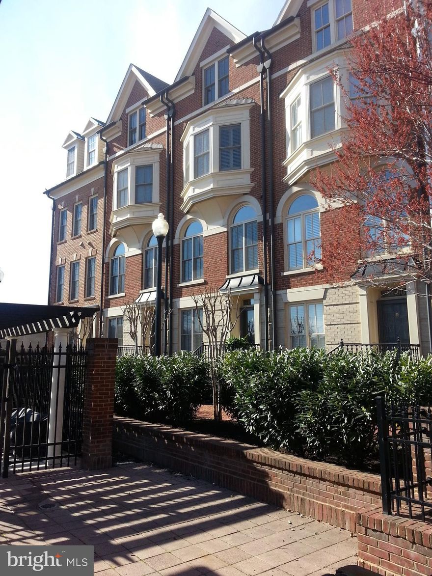 LOCATION! LOCATION! LOCATION! Access to the brand new metro station Potomac Yard!!!  Available June 20th.  Spacious spread across 4 floors w/ rooftop terrace this modern townhouse is situated in the quaint and closed community of Potomac Greens near Old Town off of GW Pkwy. This townhouse has been meticulously maintained and major updates were completed in January 2020.   It is also been newly equipped with top-of-the-line LG SS appliances to give it a fresh start.  Close to everything... shopping, great restaurants, entertainment, businesses, and government offices as well as military bases. Easy access to all major highways; 66, 95, 395, 495, and routes going to Washington DC. Capital bike-share is right up the street and the metro is just a mile away w/ shuttle services to and from. Only a 10-minute drive to Arlington/Rosslyn/Clarendon/Crystal City. Within walking distance to Old Town and steps away from a vast network of biking/jogging trails. The things you will love about this place, it's centrally located yet it feels very secluded! Great neighborhood with great amenities; gym, swimming pool, shuttle services, very walkable, parks, tennis courts... You will not be disappointed!!!  Fourth story (loft) furniture conveys as well as can be removed upon request.  No Cats, please.