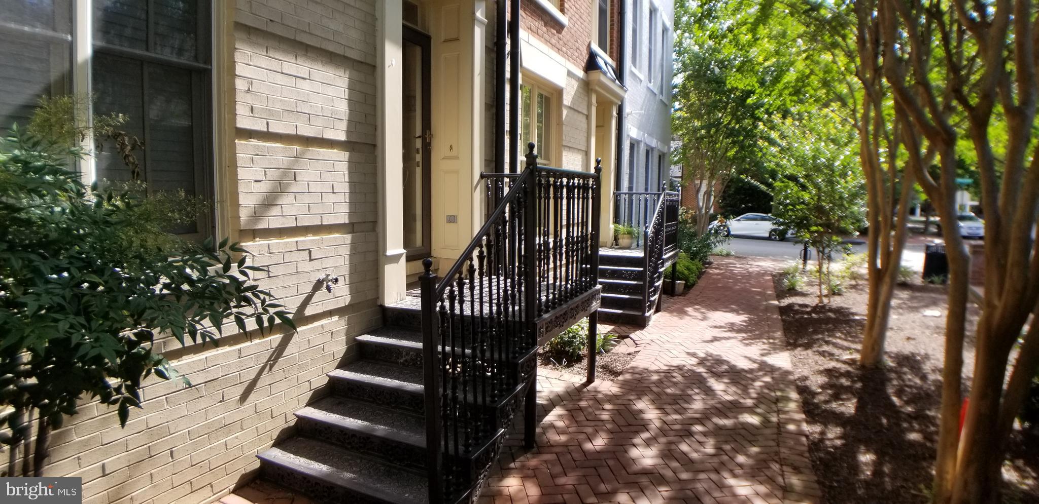 POTOMAC GREENS - Residential Lease