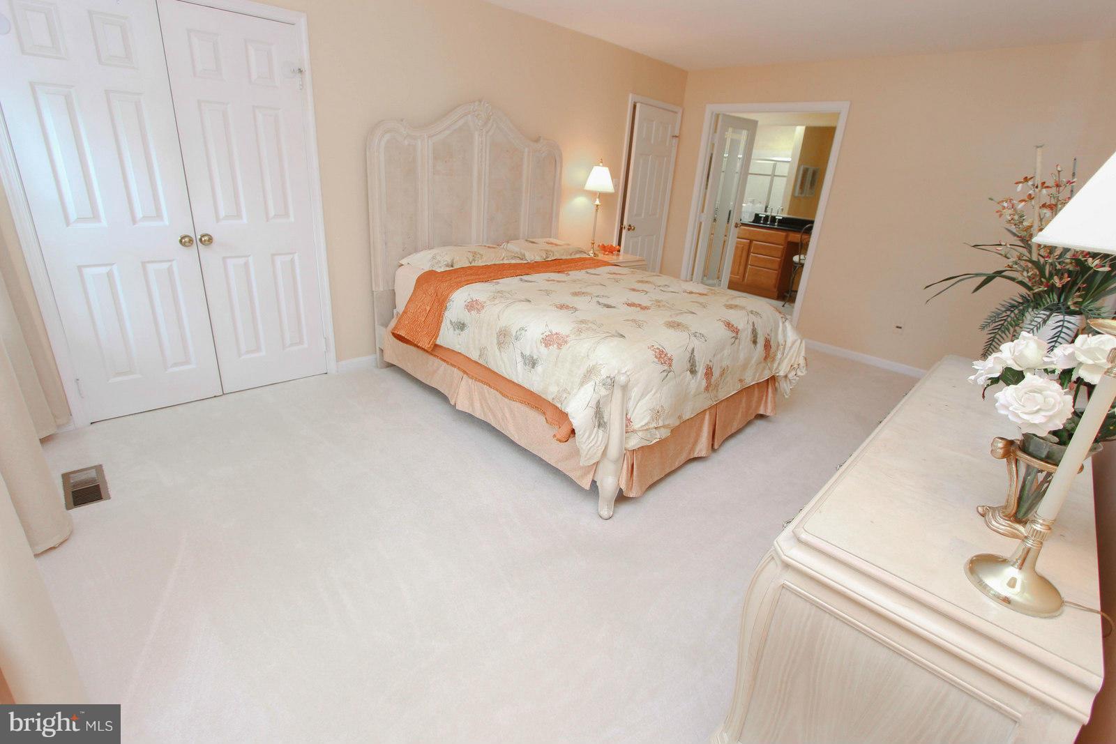 KEENE MILL OAKS - Residential