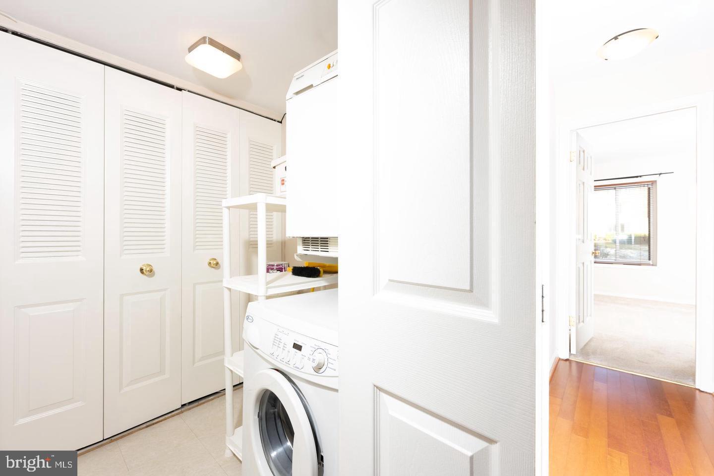 GEORGETOWN VILLAGE - Residential Lease