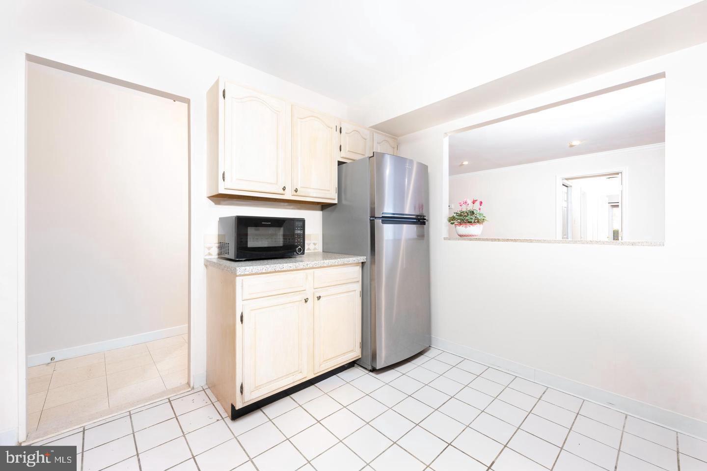 GEORGETOWN VILLAGE - Residential Lease