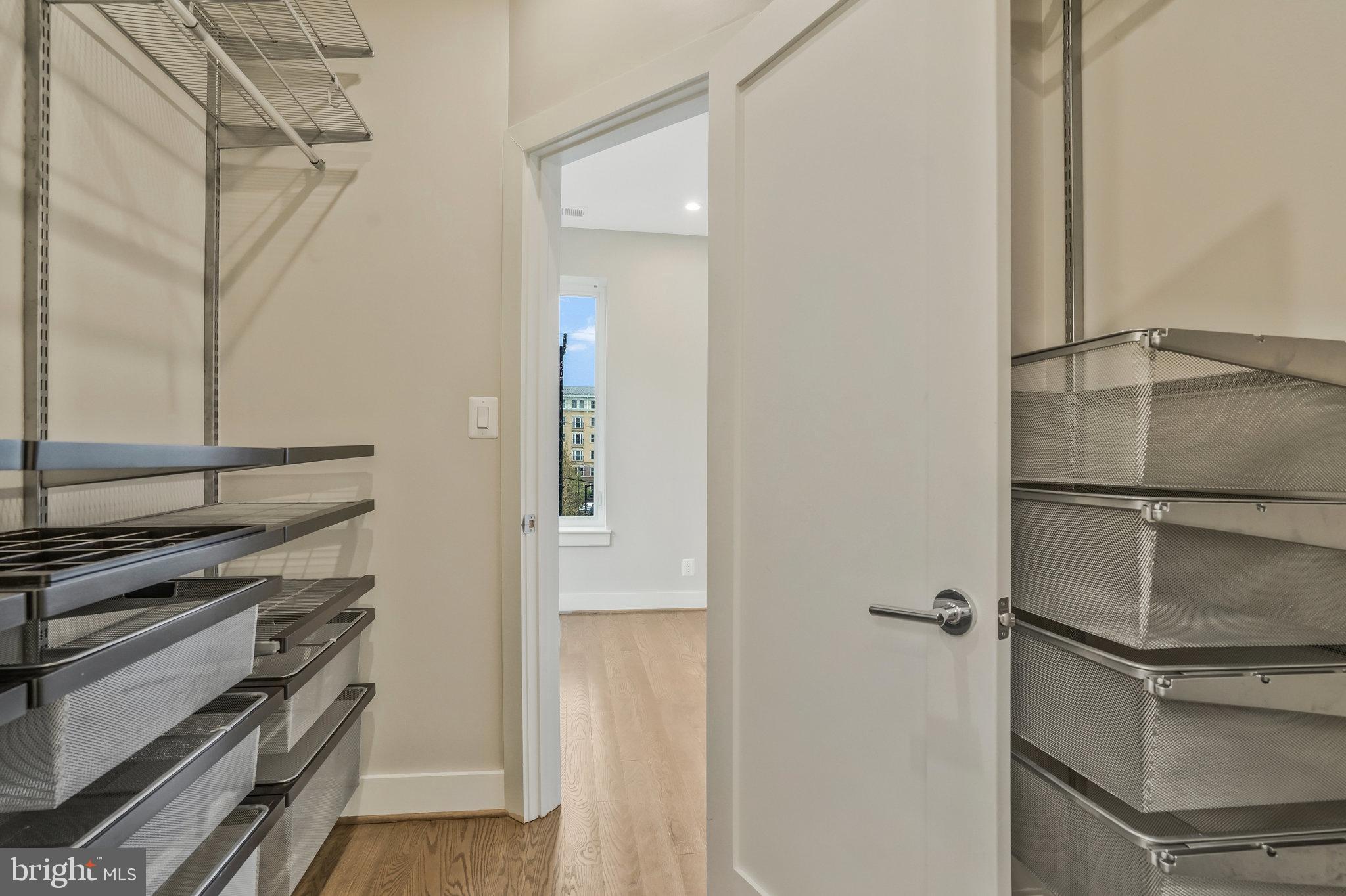 SLADE - Residential Lease