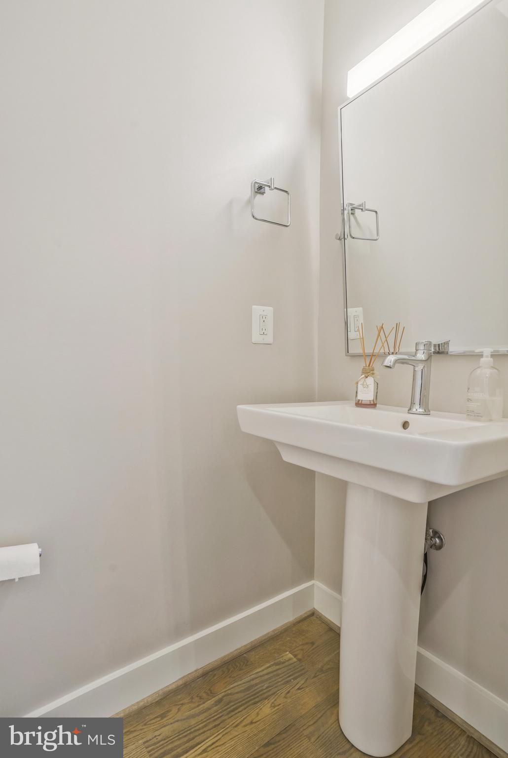 SLADE - Residential Lease