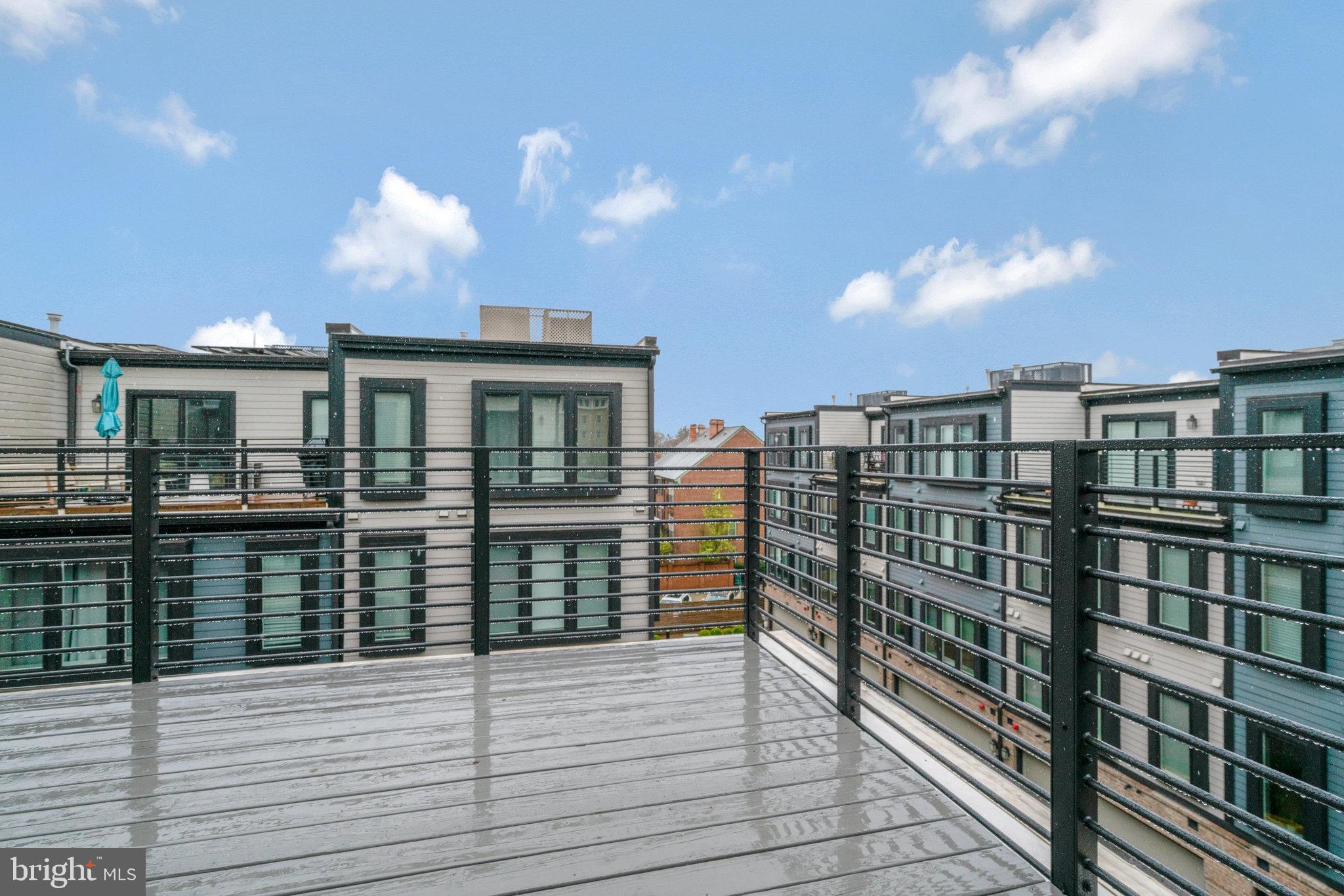 SLADE - Residential Lease