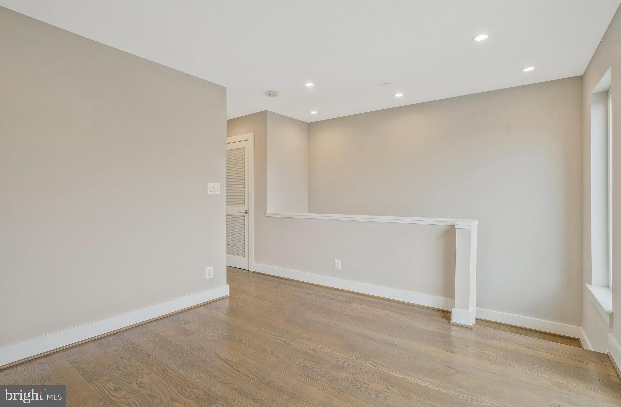 SLADE - Residential Lease