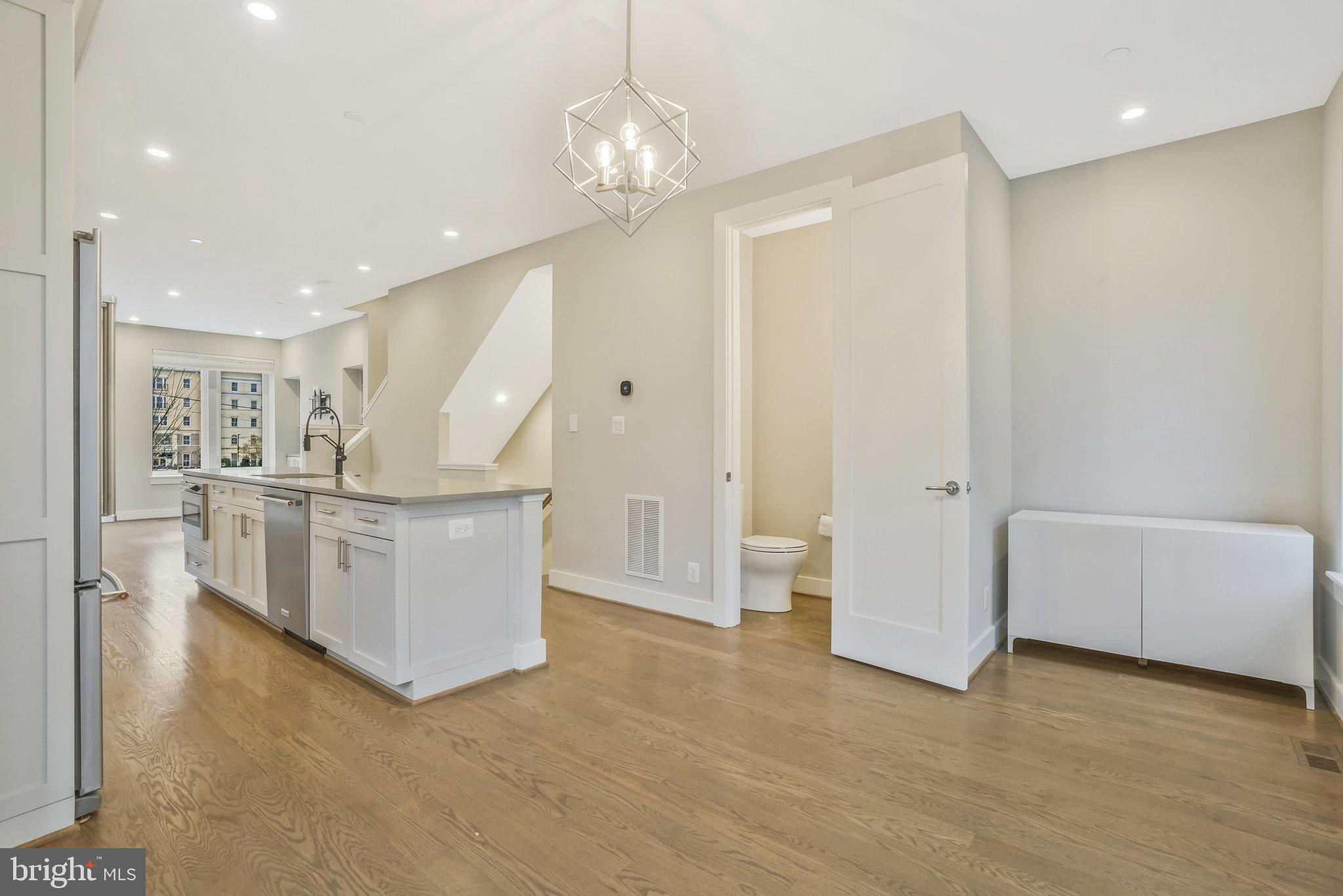 SLADE - Residential Lease