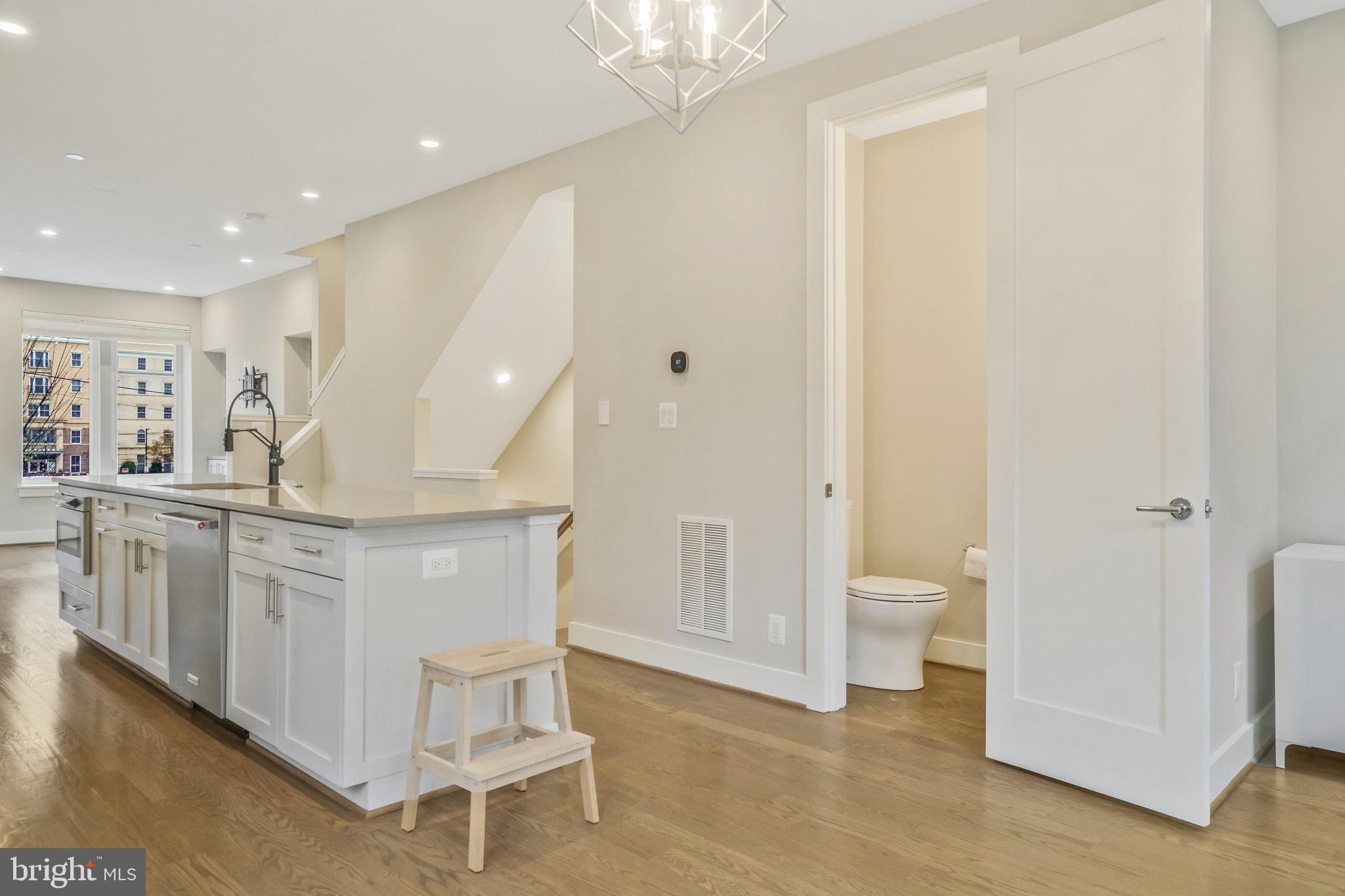 SLADE - Residential Lease