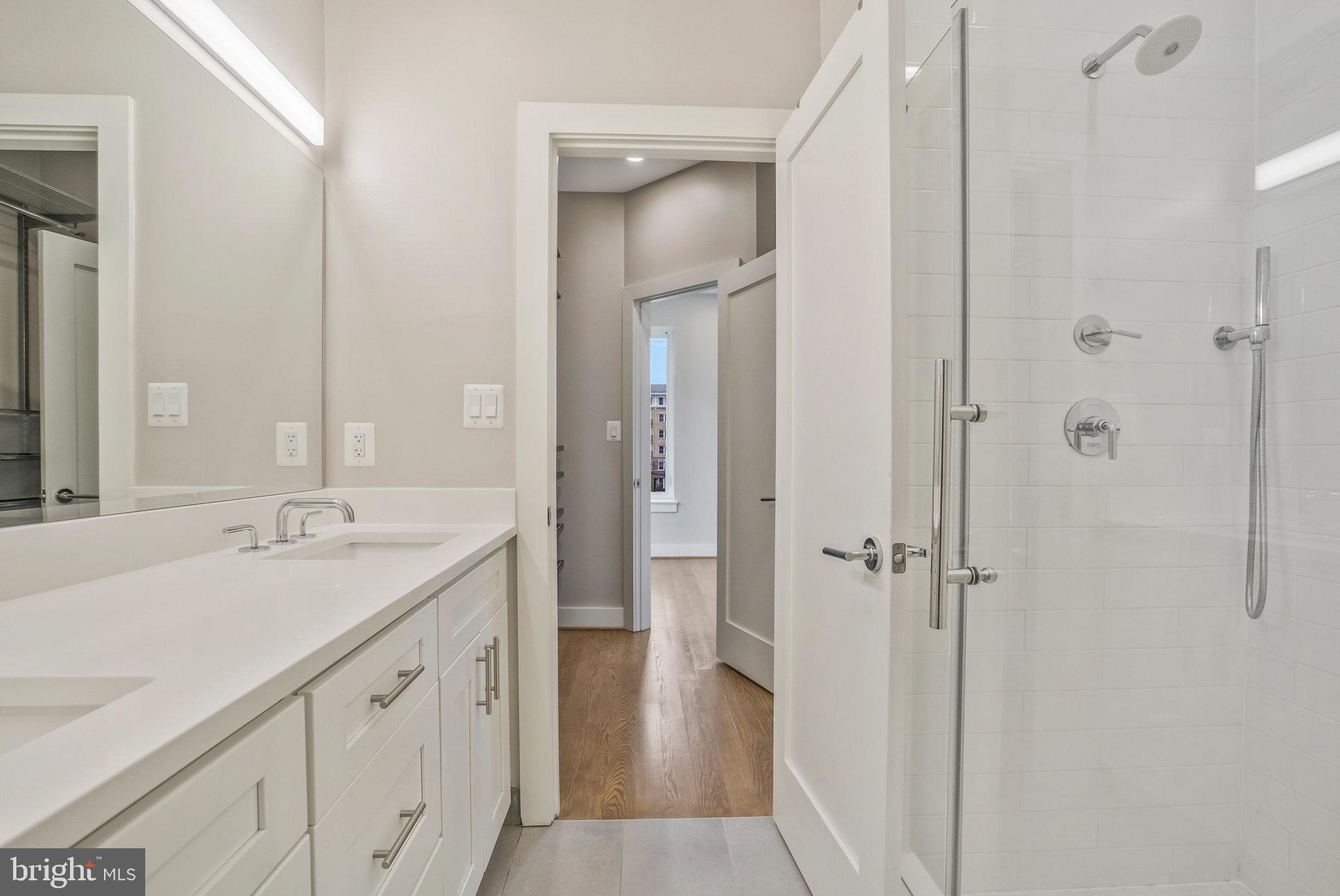 SLADE - Residential Lease