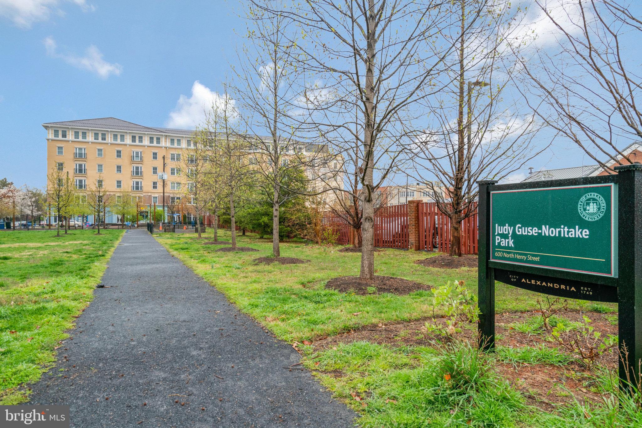 SLADE - Residential Lease