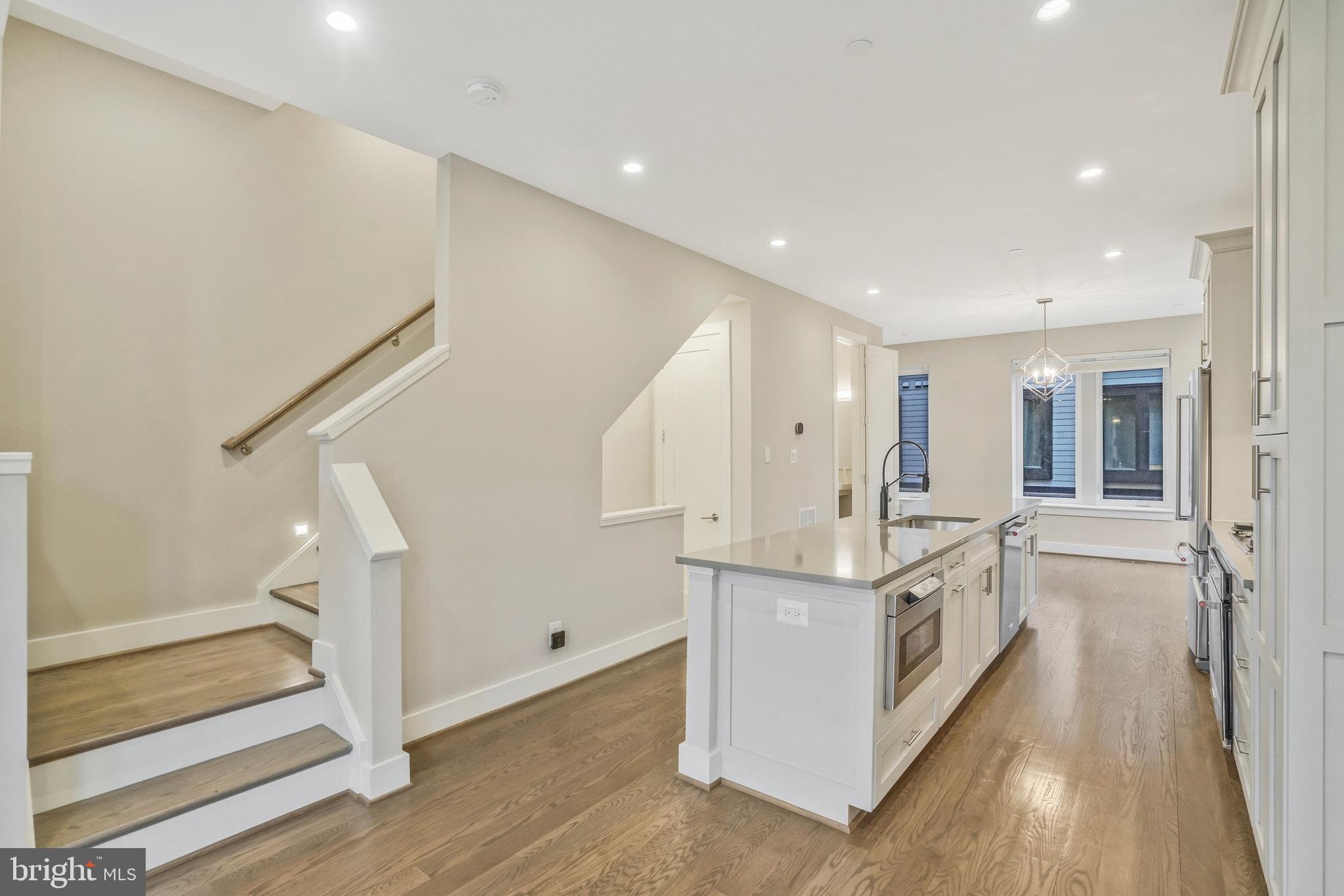 SLADE - Residential Lease