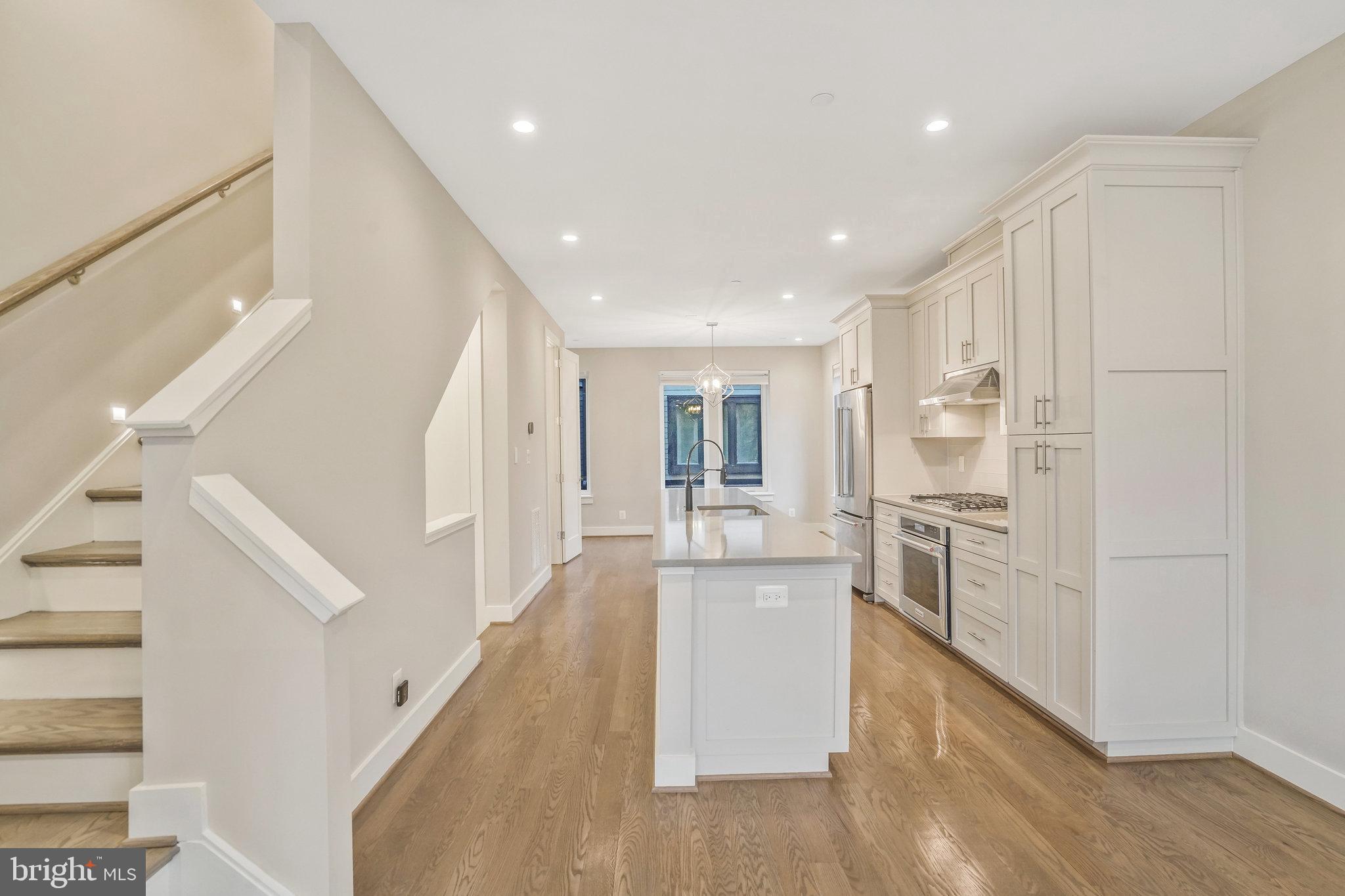 SLADE - Residential Lease