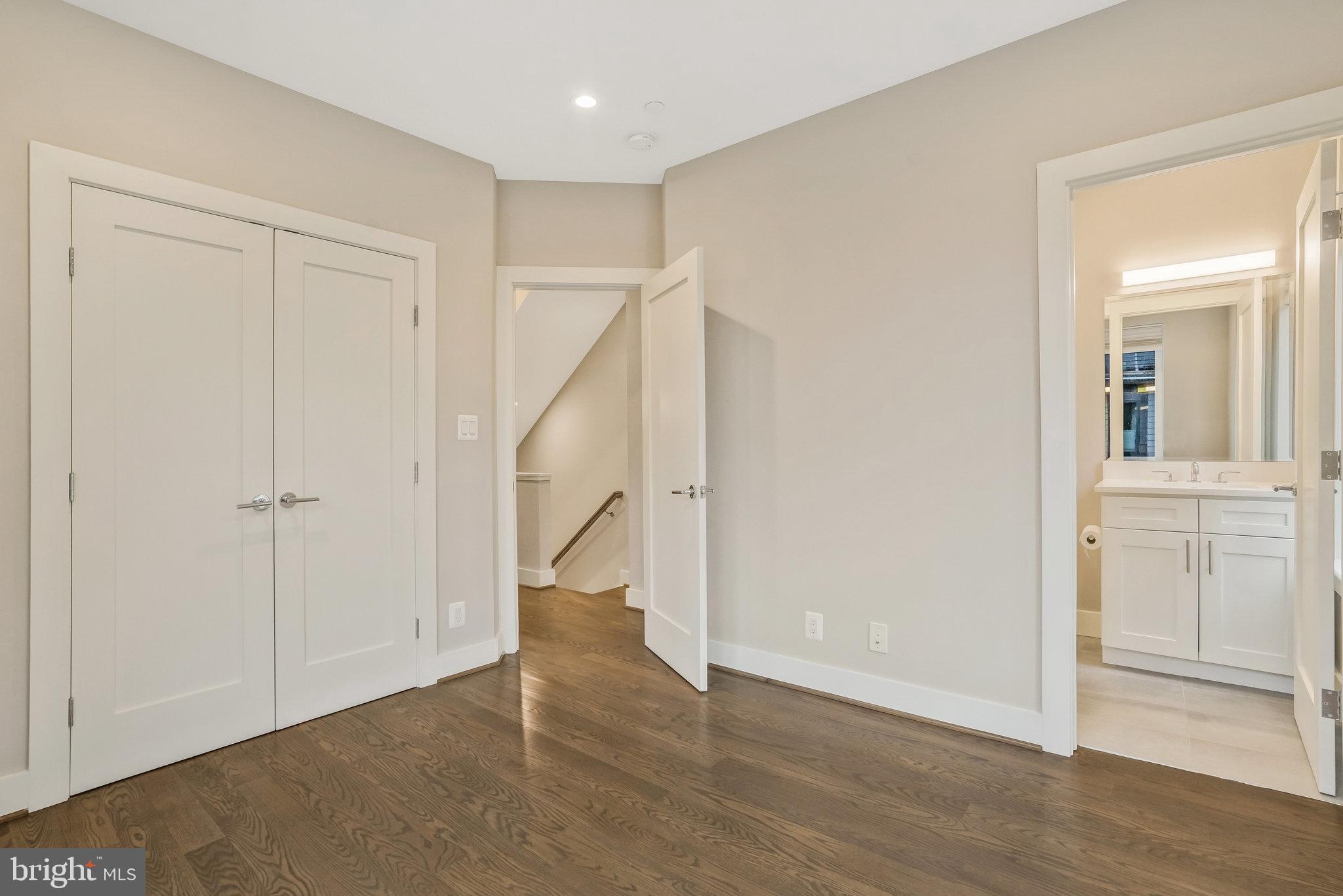 SLADE - Residential Lease