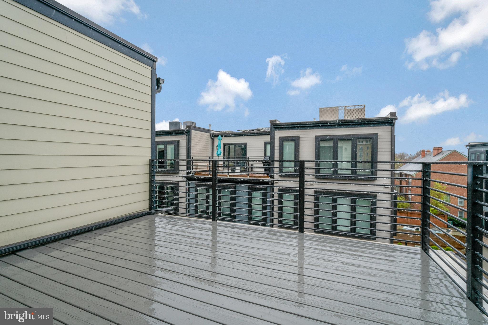 SLADE - Residential Lease