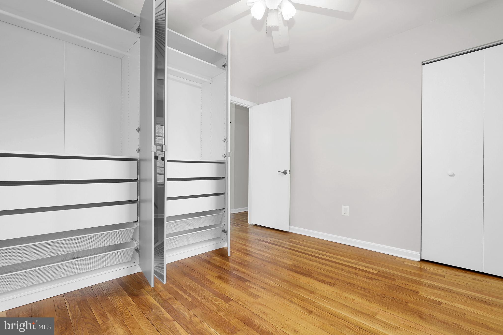 FAIRVIEW ESTATES - Residential