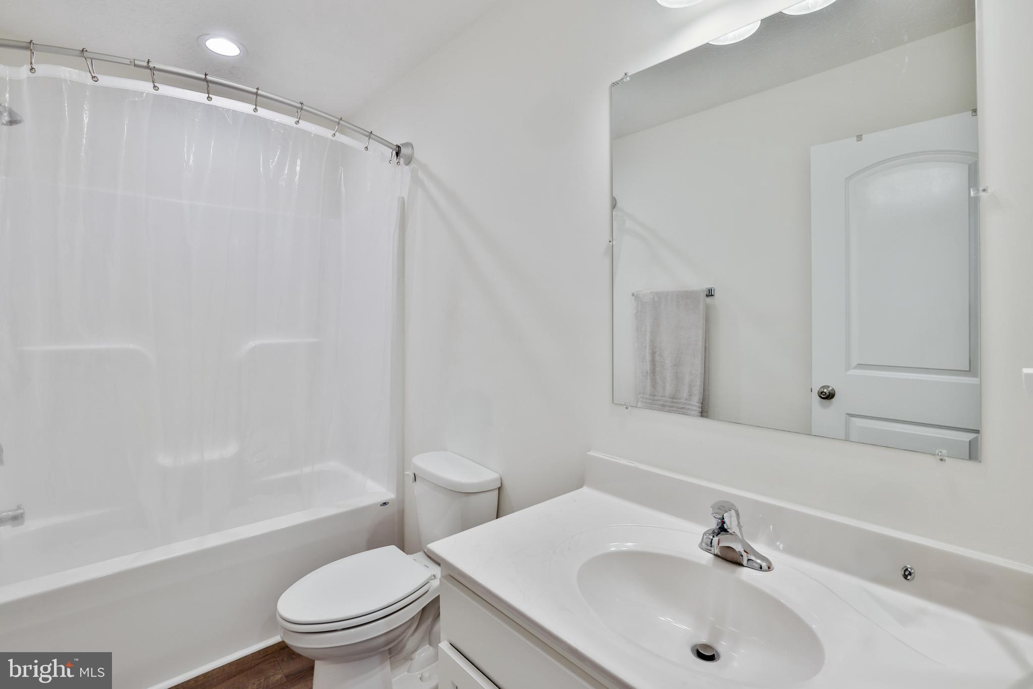 SHEN FARMS MT LAKE - Residential