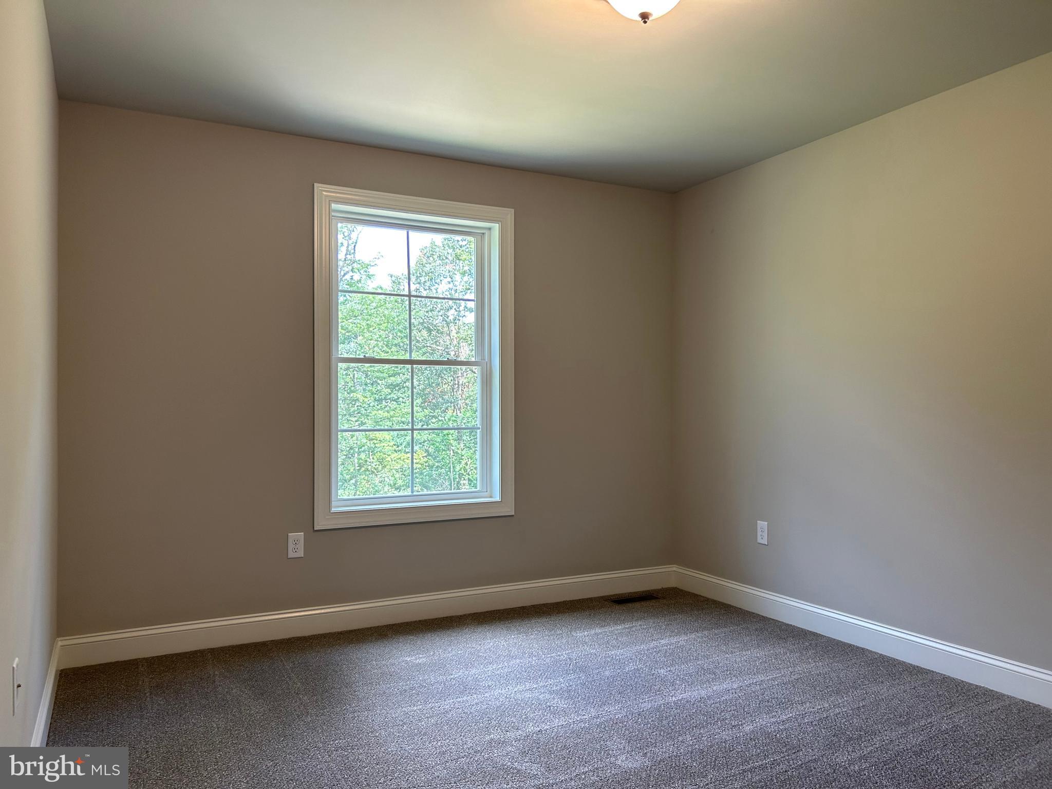 WOODLAND HILLS - Residential