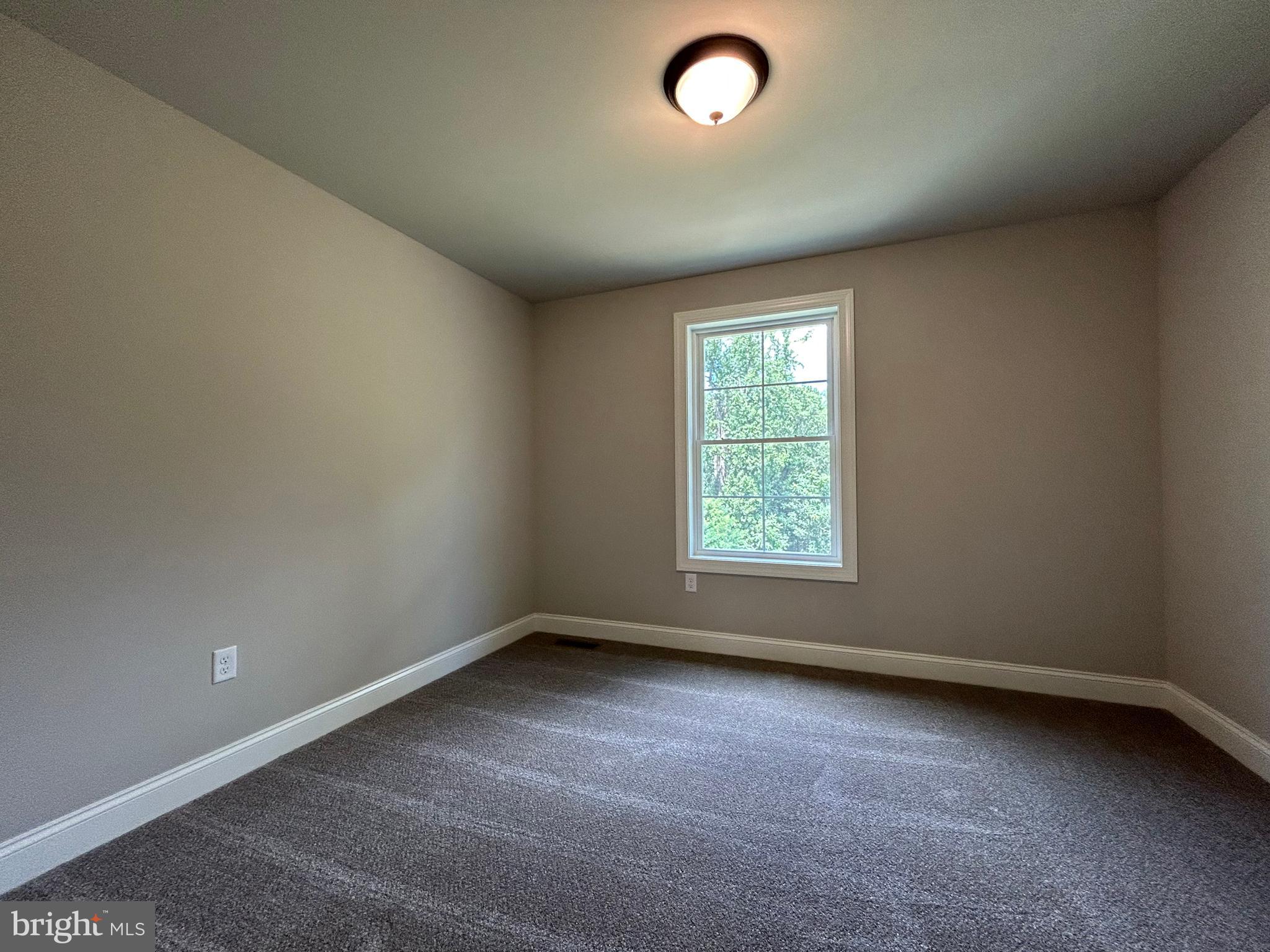 WOODLAND HILLS - Residential