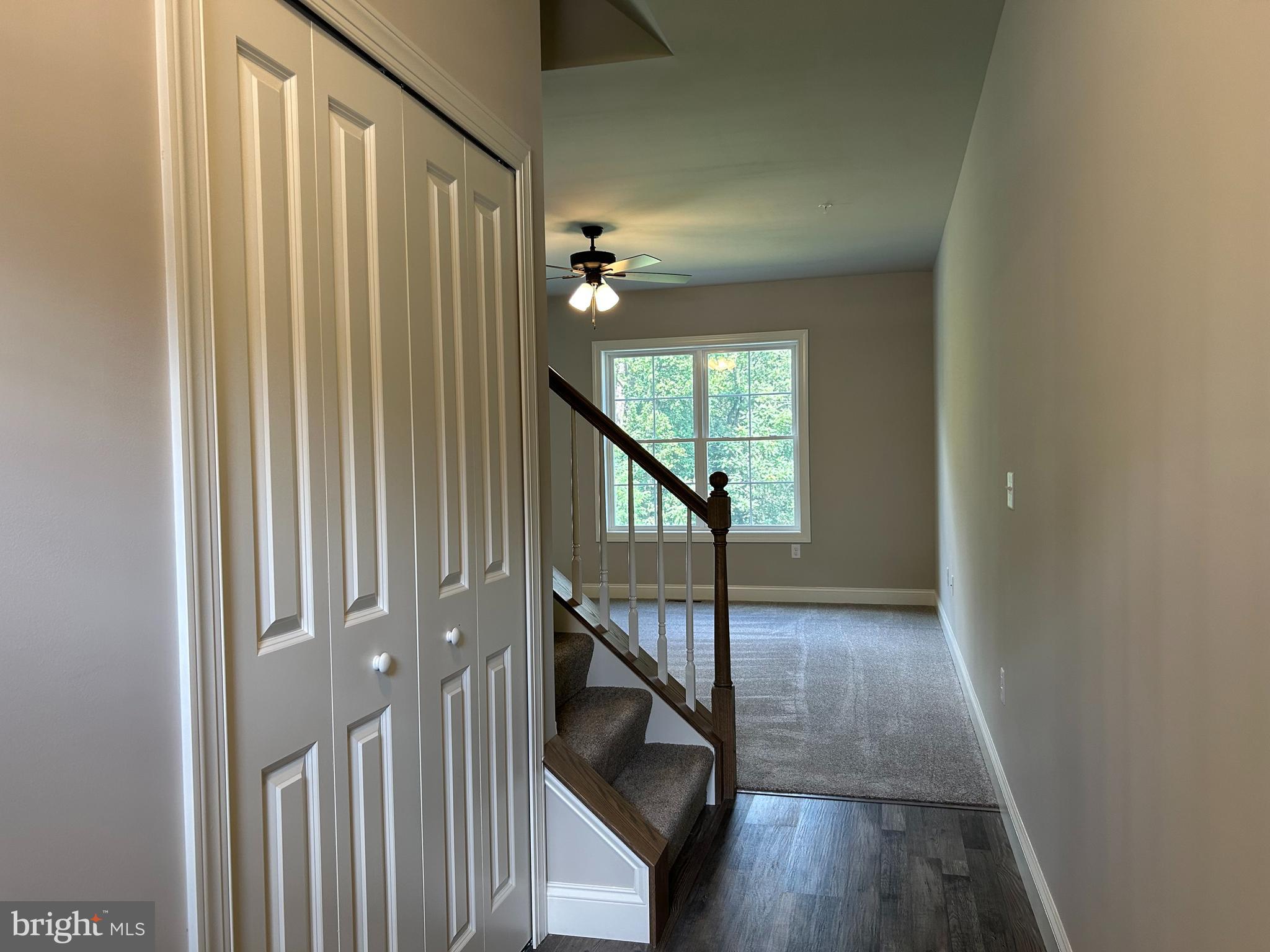 WOODLAND HILLS - Residential