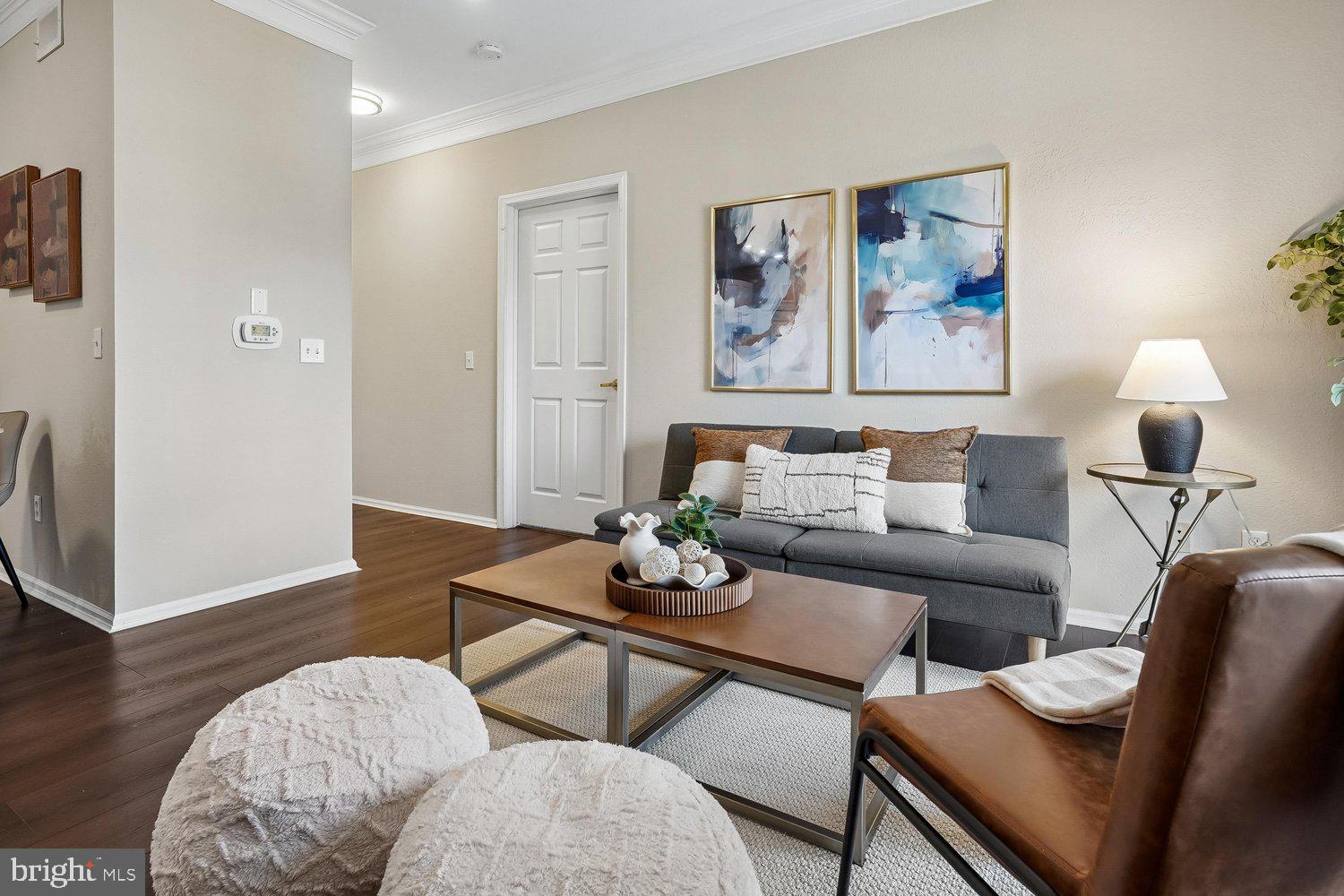 GATES OF MCLEAN - Residential