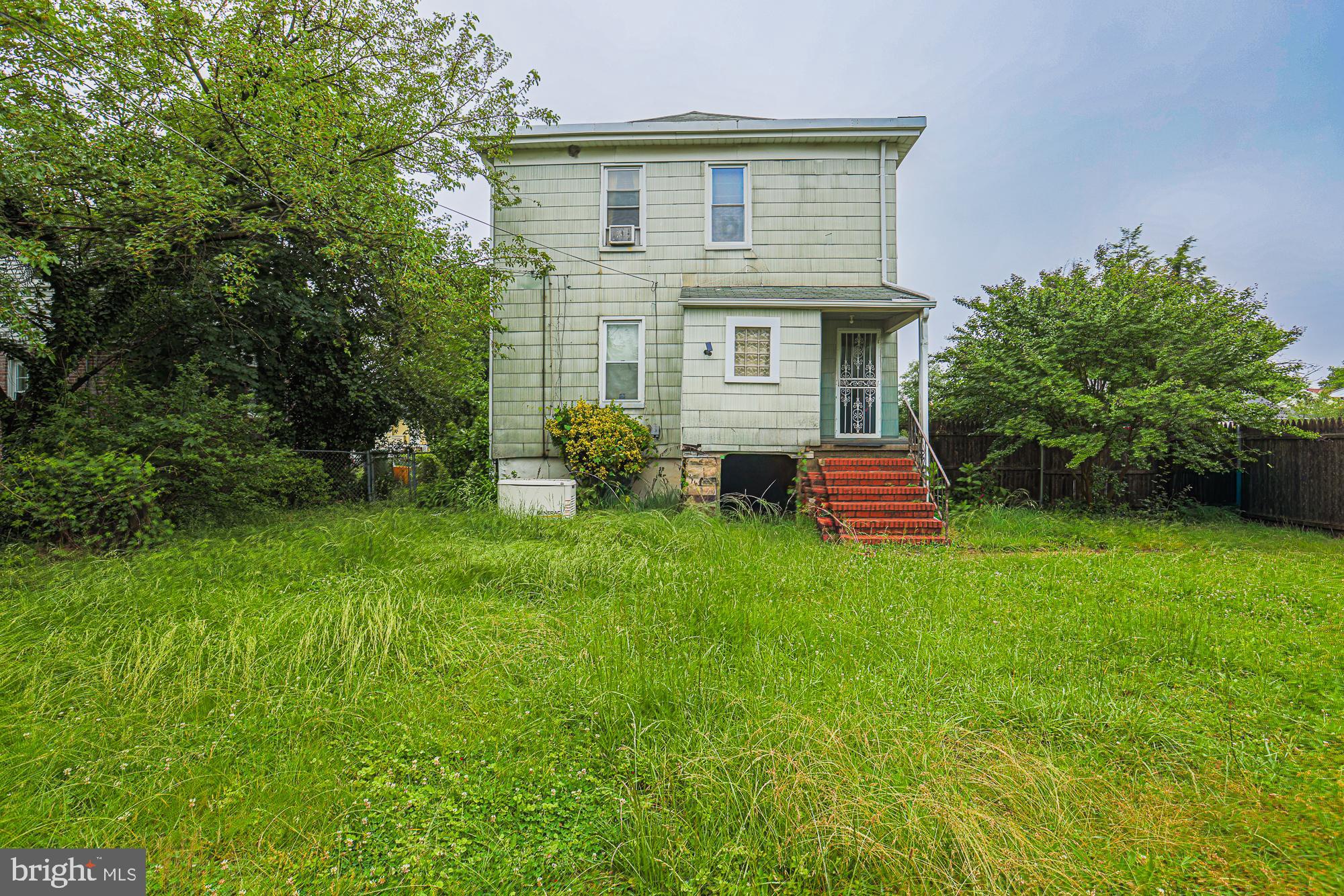 HOWARD PARK - Residential