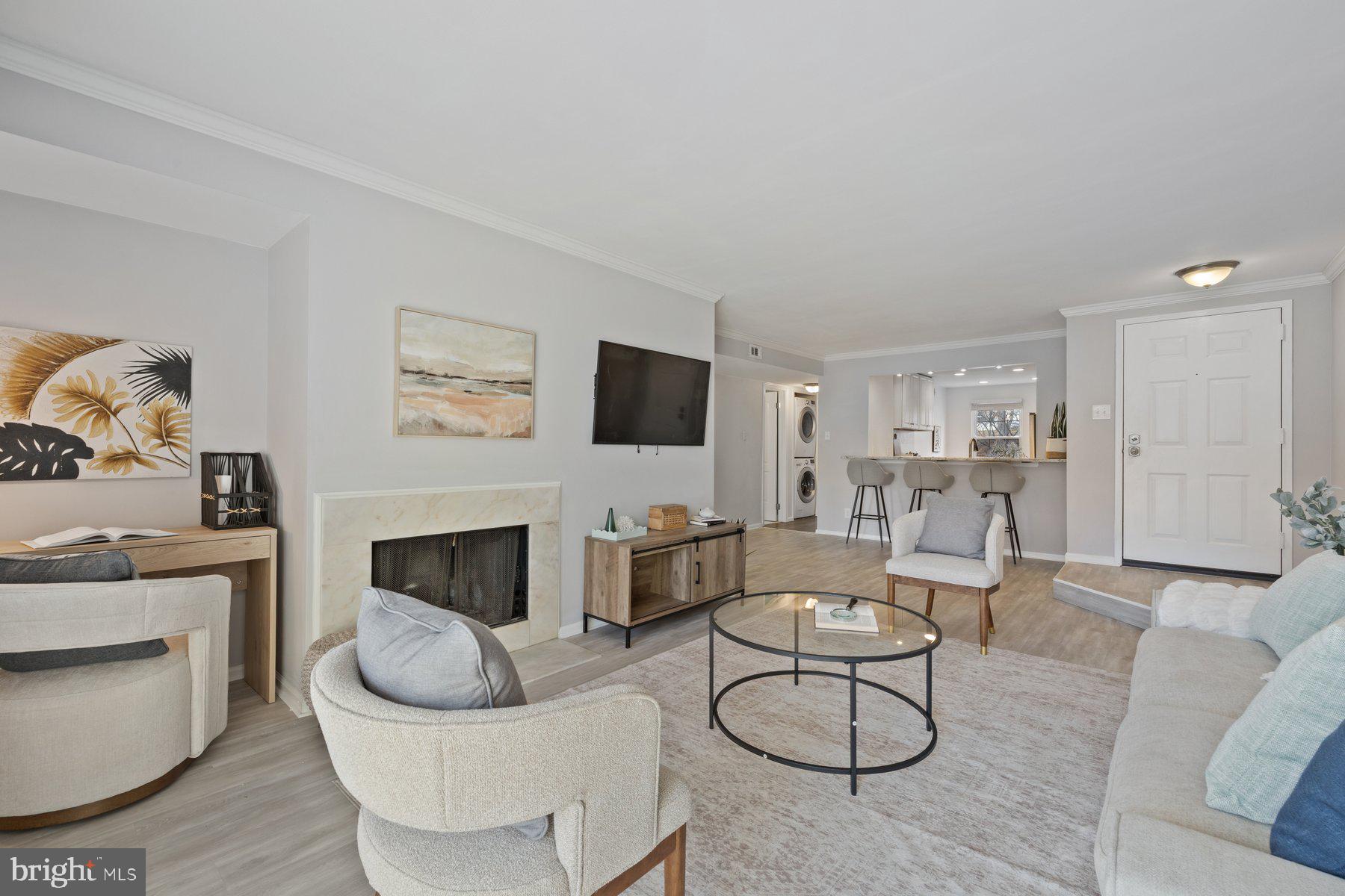 20313 BEACONFIELD TERRACE 102