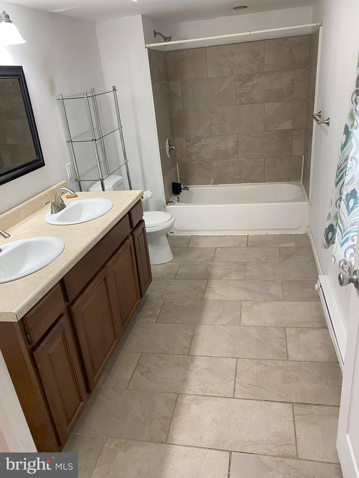 DAUPHIN - Residential Lease