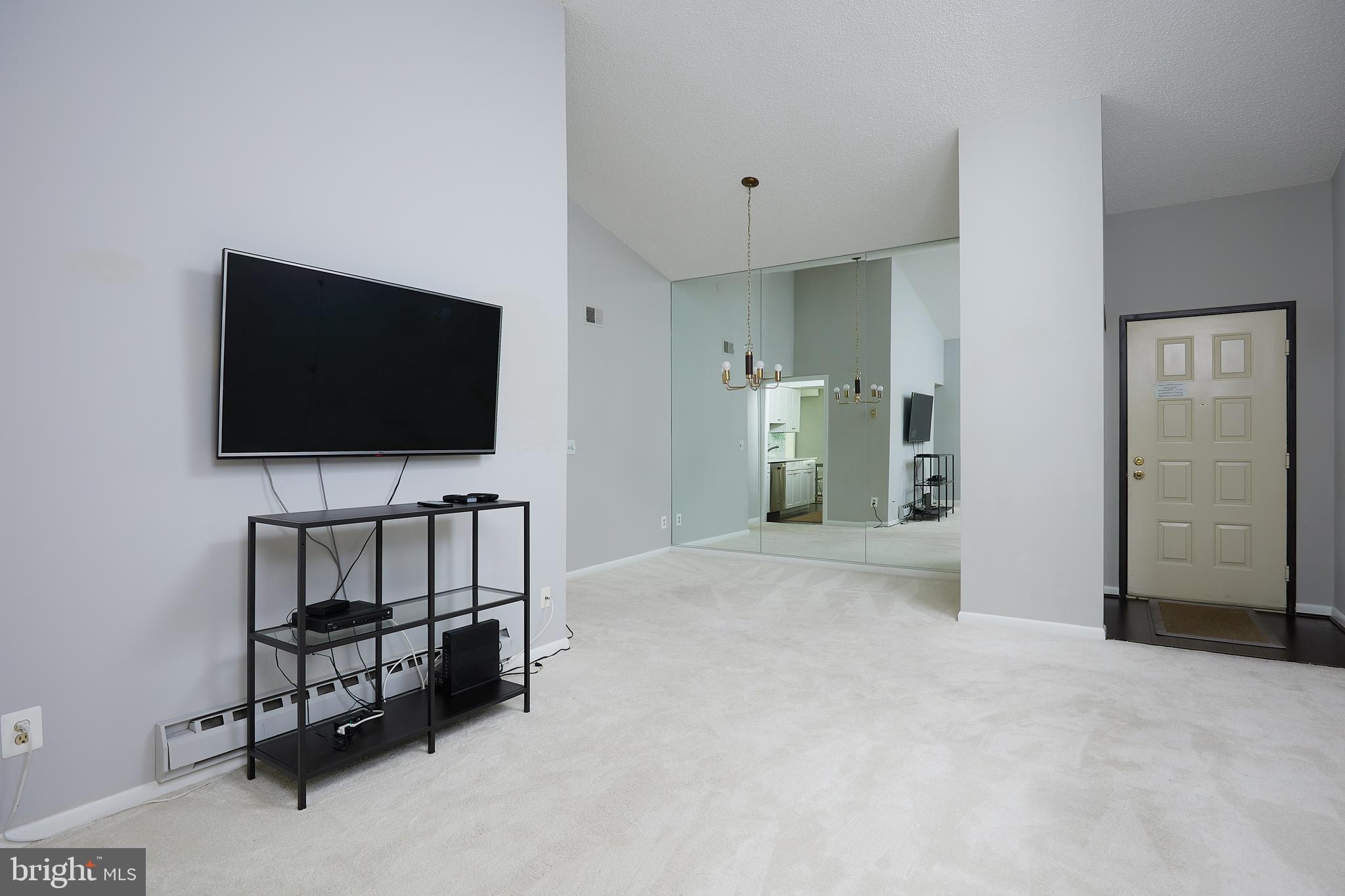 LEISURE WORLD - Residential