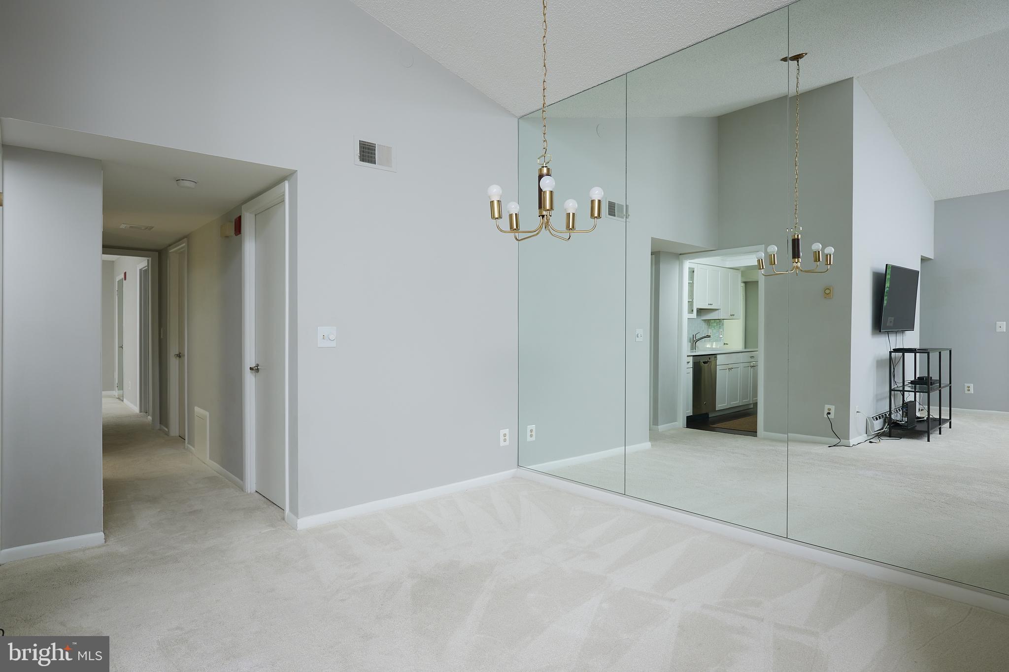 LEISURE WORLD - Residential