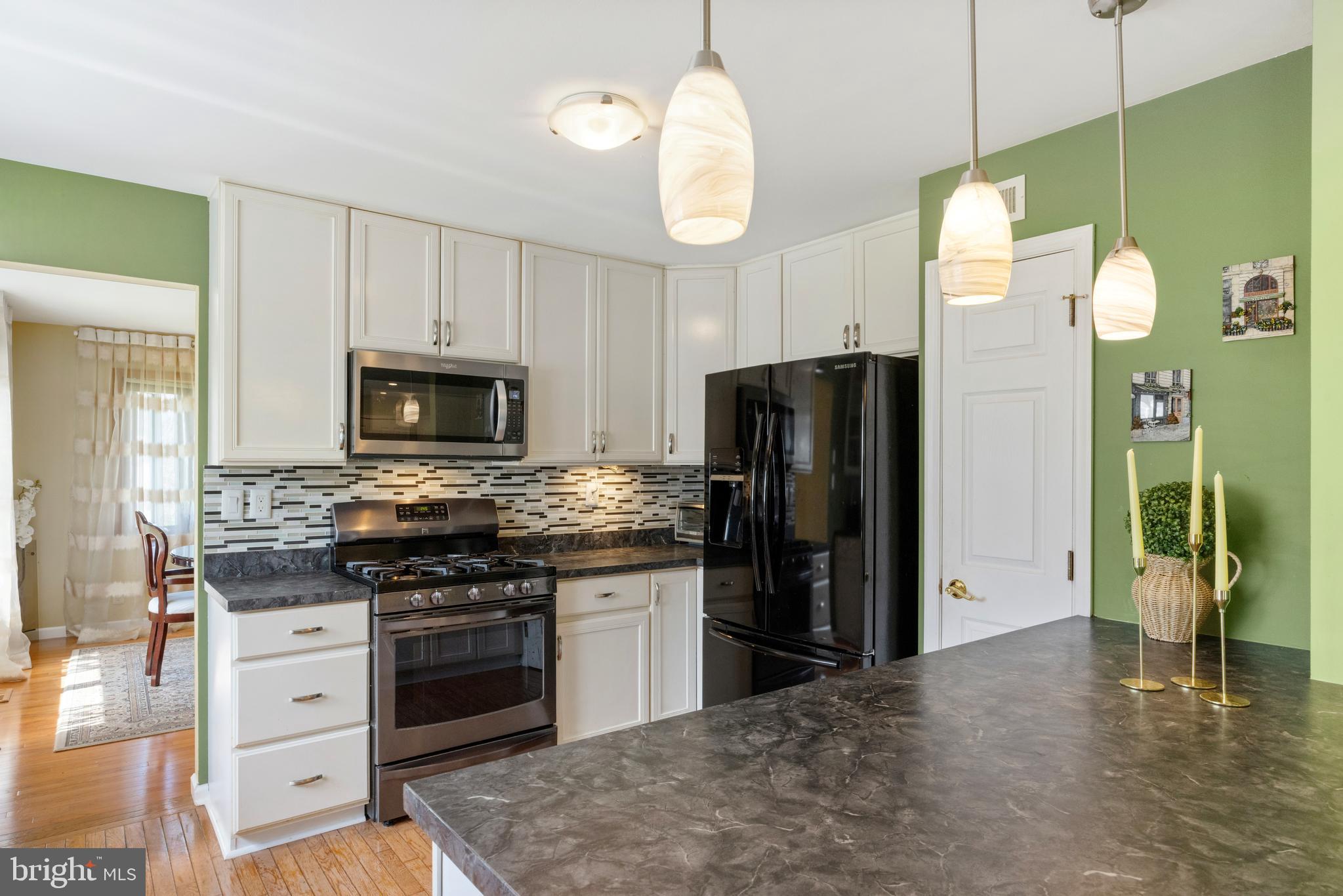 PHILADELPHIA (NORTHEAST) - Residential