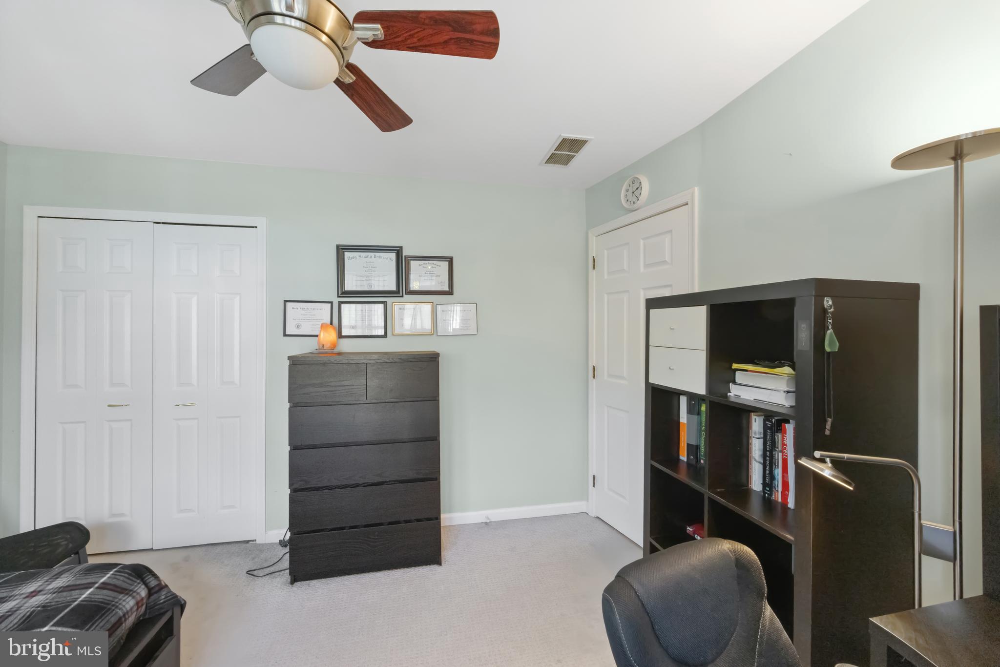 PHILADELPHIA (NORTHEAST) - Residential